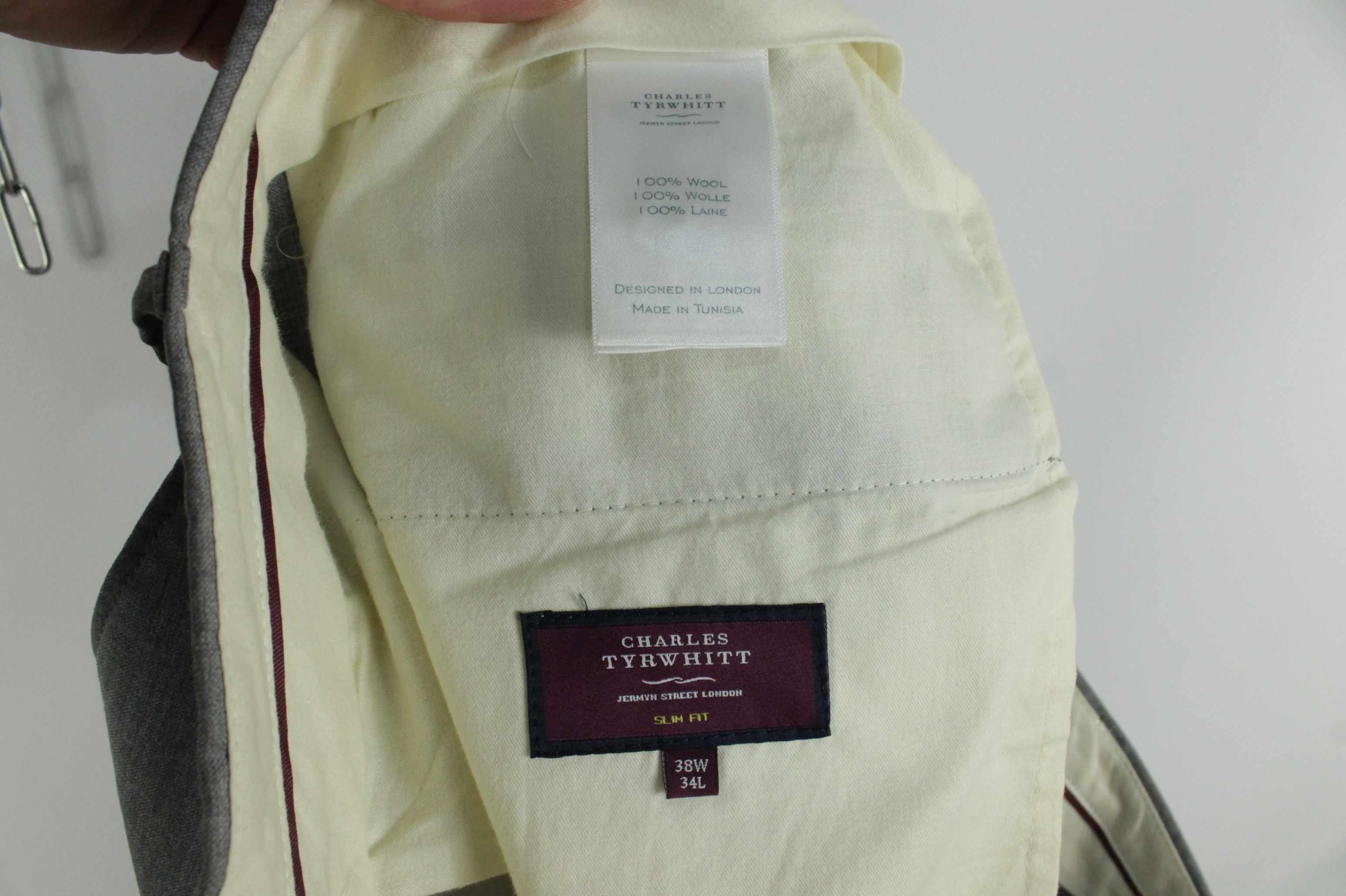 Charles Tyrwhitt Charles Tyrwhitt Gray Reda 110'S Wool Suit Men's Size 42R - 18 Thumbnail