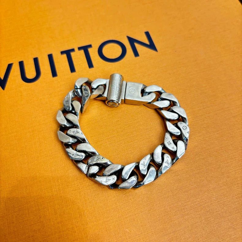 Louis Vuitton Louis Vuitton Original Cuba Chain Metal Bracelet Size ONE SIZE - 1 Thumbnail