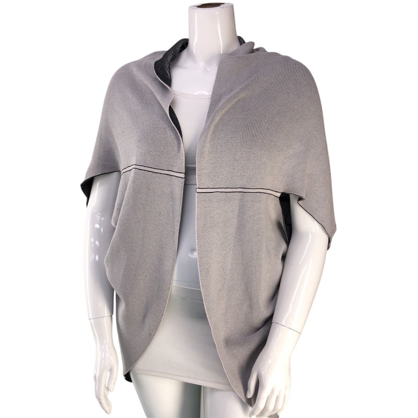 Lululemon Lululemon Womens Size OS Wrap Exaltation Cardigan Reversible Size ONE SIZE - 13 Thumbnail