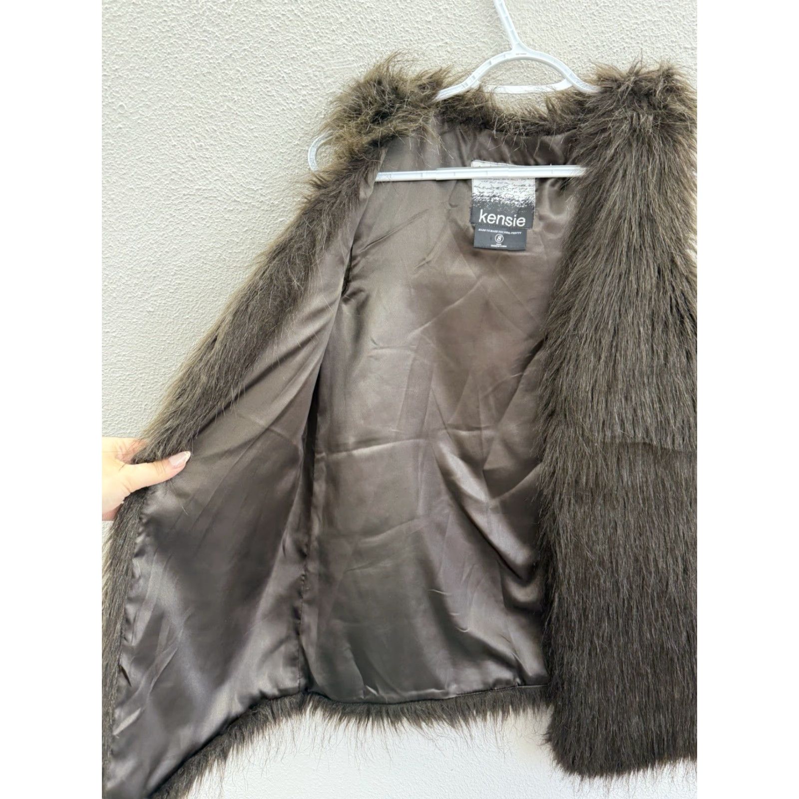 Vintage Kensie Womens Vest Small Brown Faux Fur Sleeveless Lined Open Front Vest Womens N/Women's Vest Brown Fur Trim Open Front Sleeveless Casual Travel 90s? Size S / US 4 / IT 40 - 2 Thumbnail