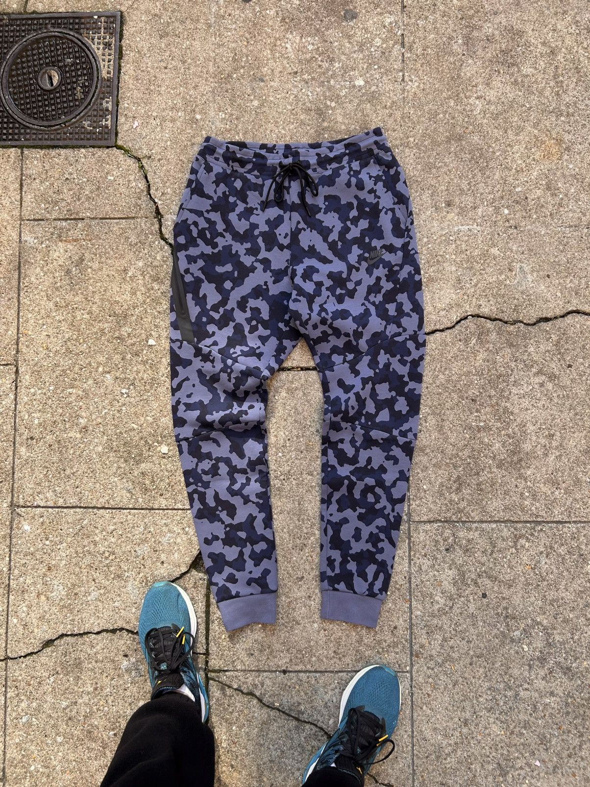 Blue camo nike tech online