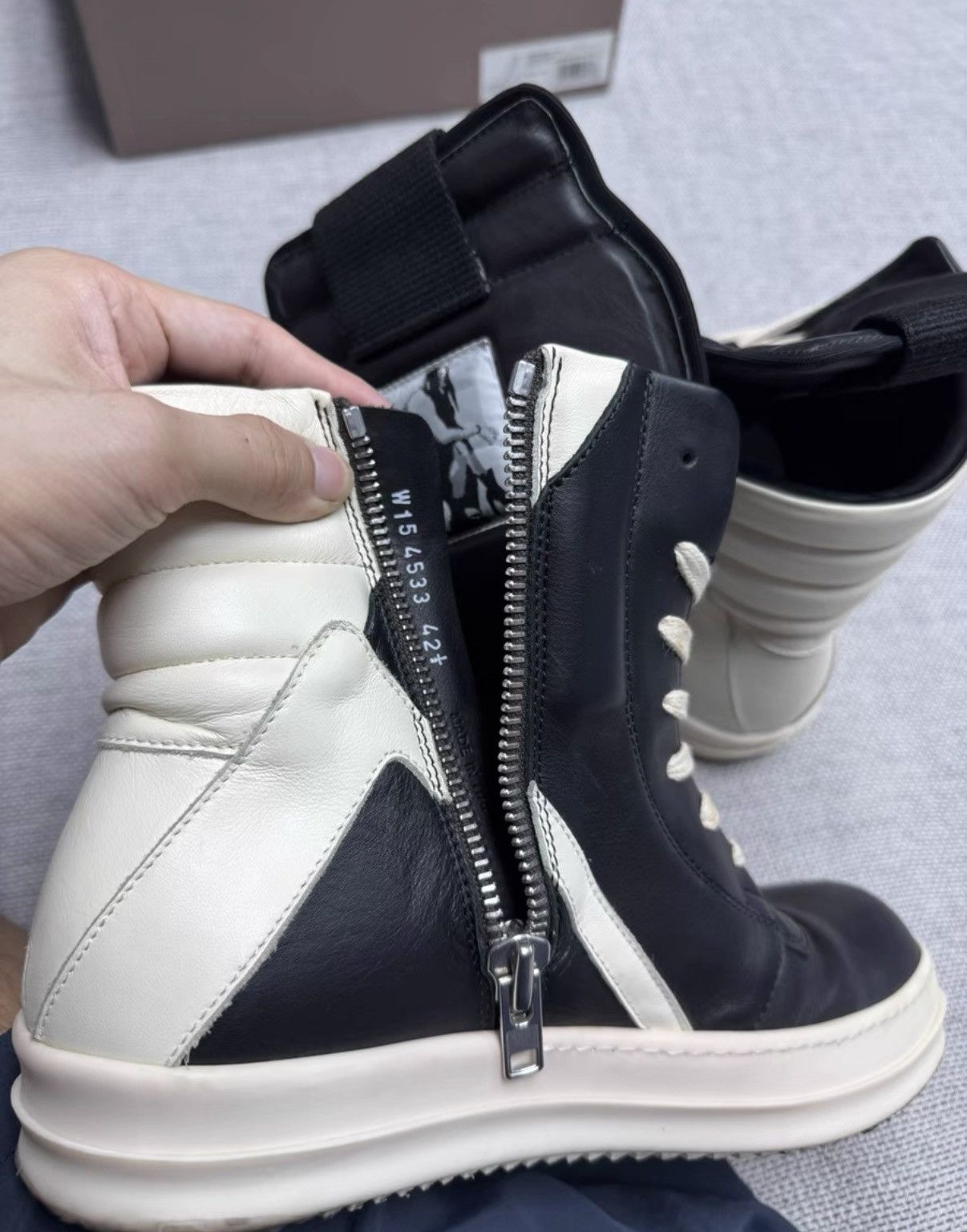 Rick Owens Rick Owens Main Line Reverse Triangle K37 Size US 9 / EU 42 - 6 Thumbnail