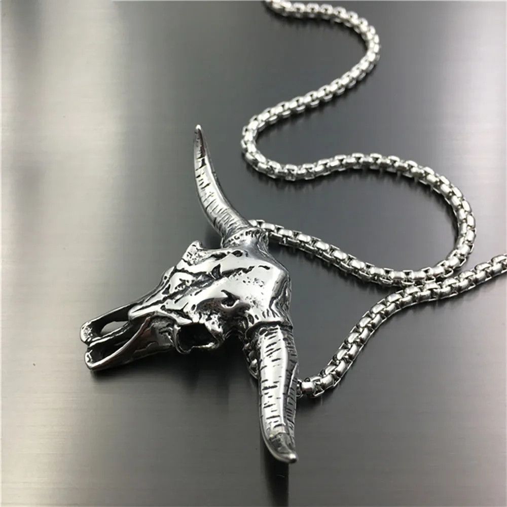 Nickel-free 3d Bull Skull Pendant Necklace with Braided Chain