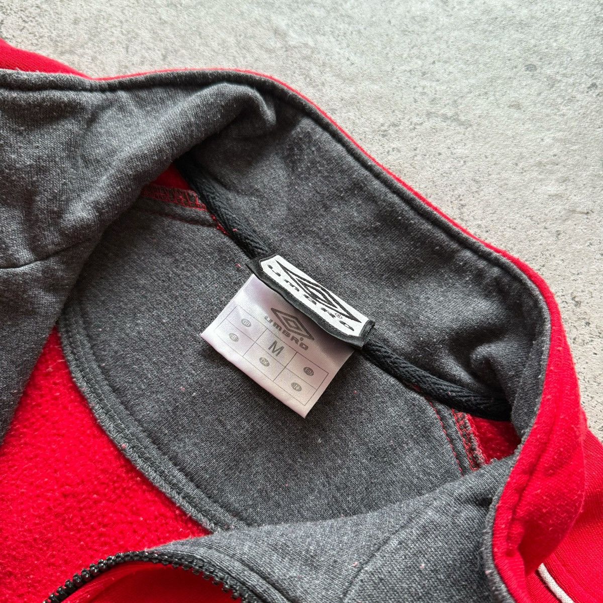 Umbro Umbro Falcon Vintage Half Zip Sweatshirt Red Y2K Printed Size US M / EU 48-50 / 2 - 7 Thumbnail