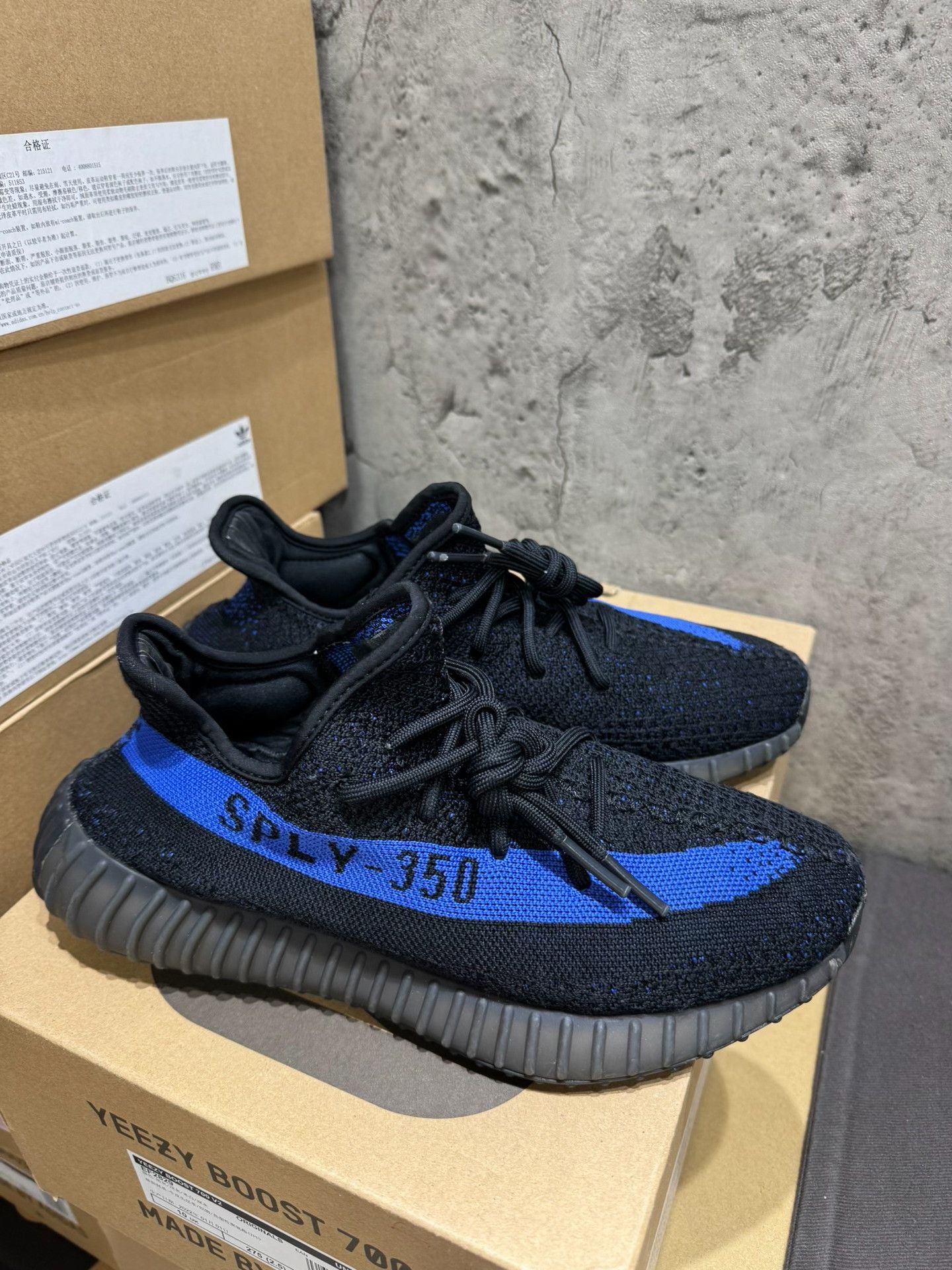 Yeezy Yeezy Blue Lowtop Sneakers 42 Men Size US 9 / EU 42 - 1 Thumbnail