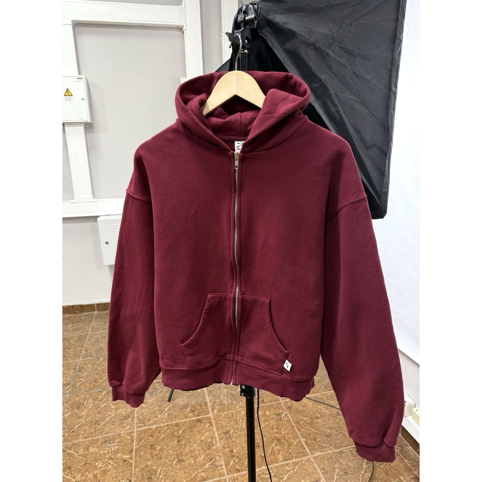 Vintage Akimbo Club Zip Hoodie Heavyweight Cotton USA Boxy Fit Y2K Red L Mens Hoodie Size US L / EU 52-54 / 3 - 2 Thumbnail