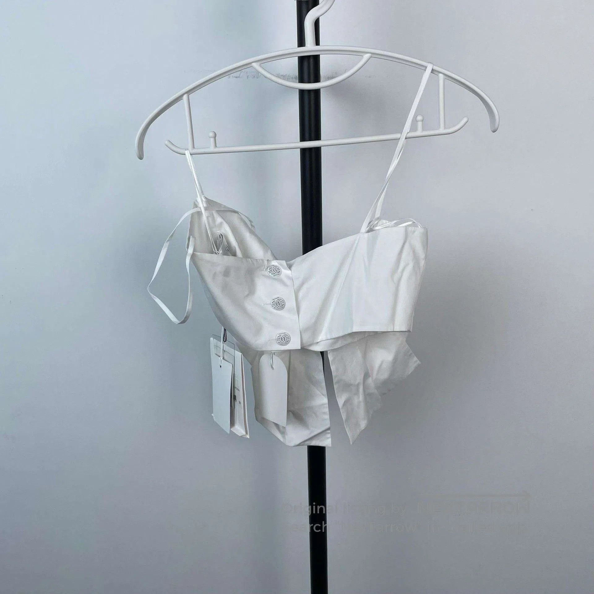 Chanel Chanel White Bow Camisole. Size XS / US 0-2 / IT 36-38 - 2 Thumbnail
