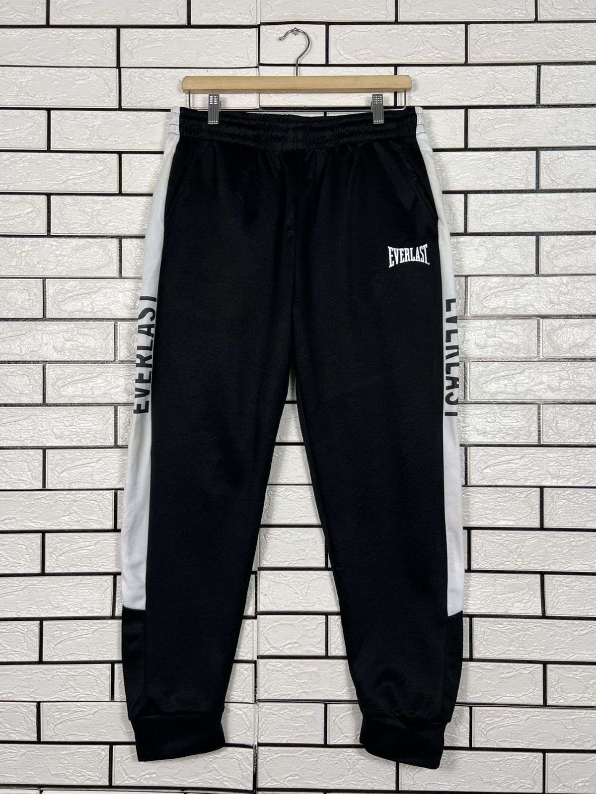 Everlast EVERLAST Big Logo Track Pants #4241-C193 Size US 31 - 1 Thumbnail