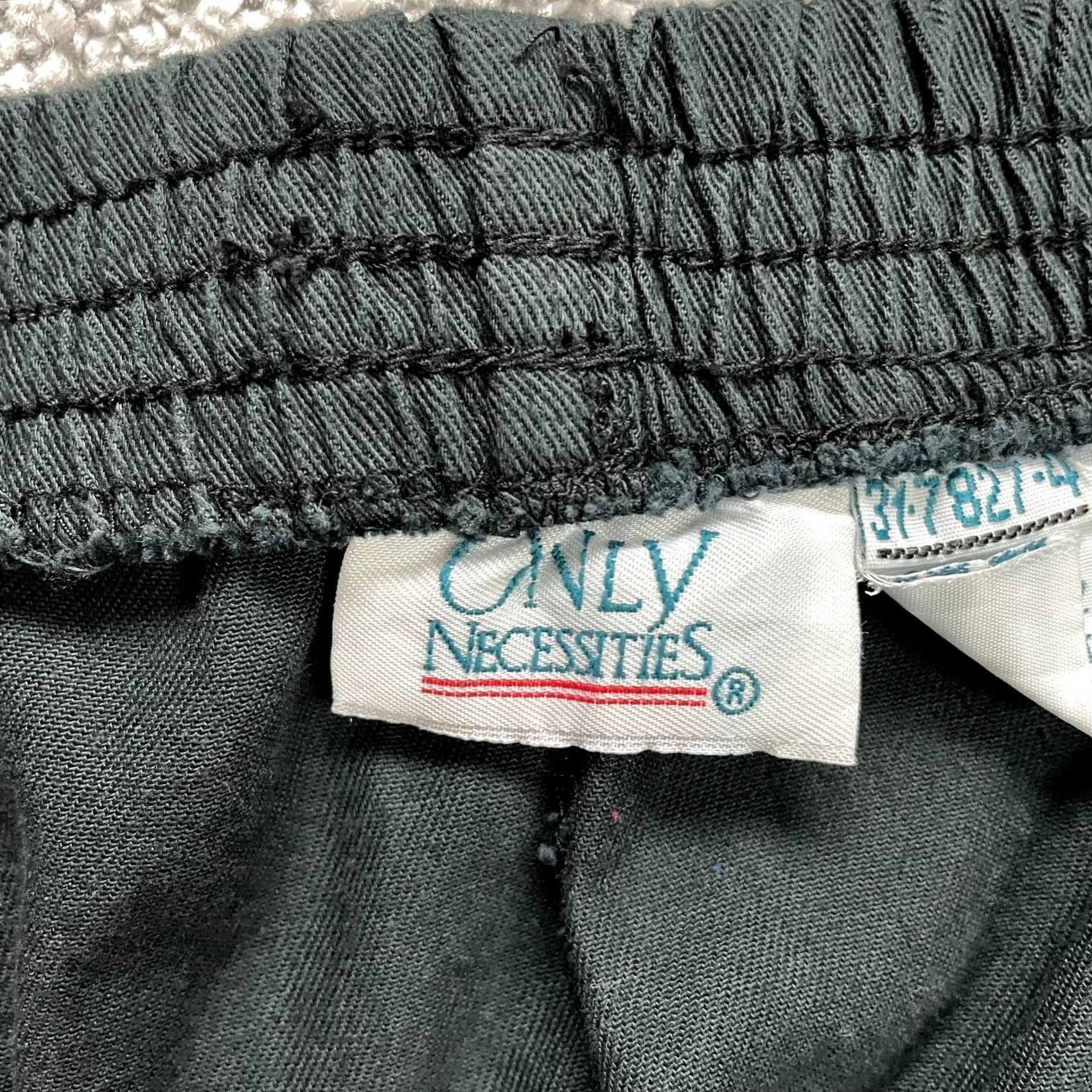 Vintage Only Necessities Jeans Women Plus 36W Black Regular Fit Straight 50x29 Denim 100% Cotton Vintage? No. Size 36" / US 14 / IT 50 - 7 Thumbnail