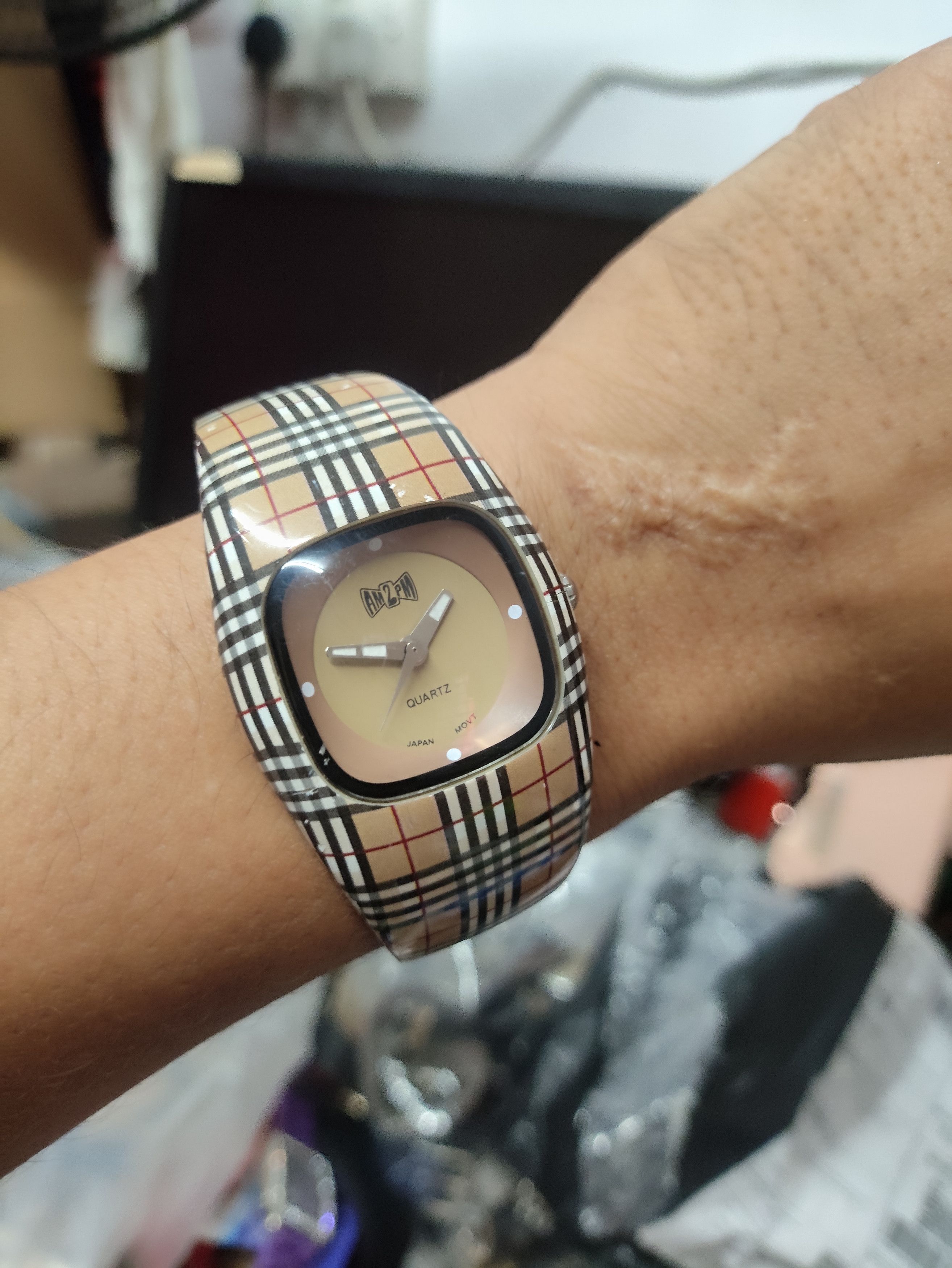 Designer × Vintage AM2PM QUARTZ JAPAN WATCH (DESIGN BURBERRY) Size ONE SIZE - 1 Thumbnail
