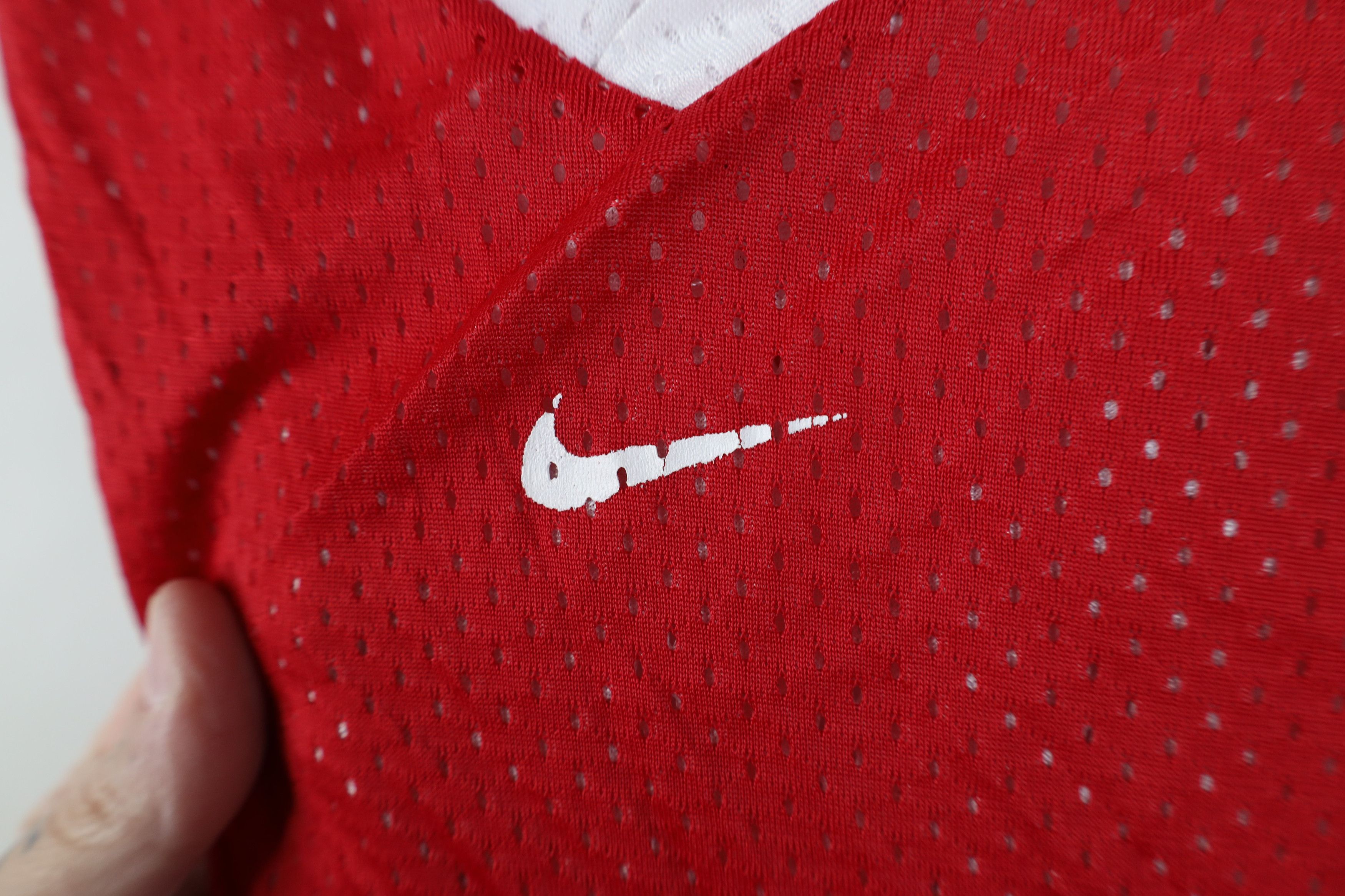 Nike Vintage Nike Basketball Center Swoosh Reversible Jersey Size US L / EU 52-54 / 3 - 4 Thumbnail