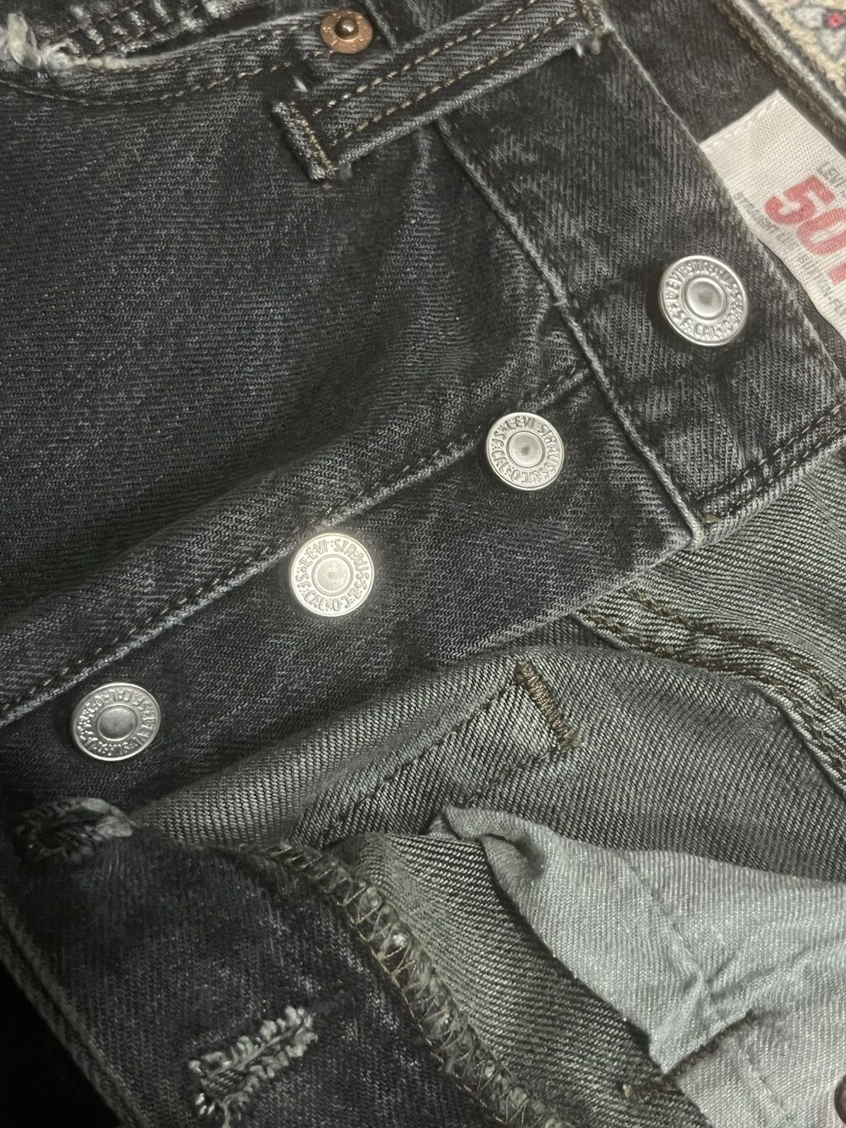 Levi's Vintage Y2K Levi’s 501 Black Faded Washed Frayed Leg Jeans Size US 29 - 6 Thumbnail