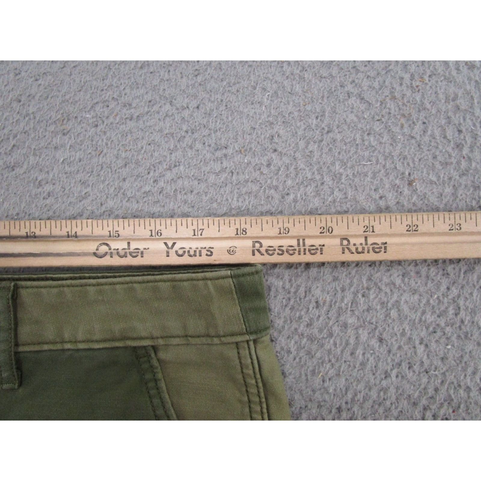 Levi's VTG Levi’s 2 Tone Green Cargo Shorts Levi’s Shorts Men 36 Denim Cotton Cargo Pocket 90s Grunge Vintage Green нэм Size US 36 / EU 52 - 5 Thumbnail