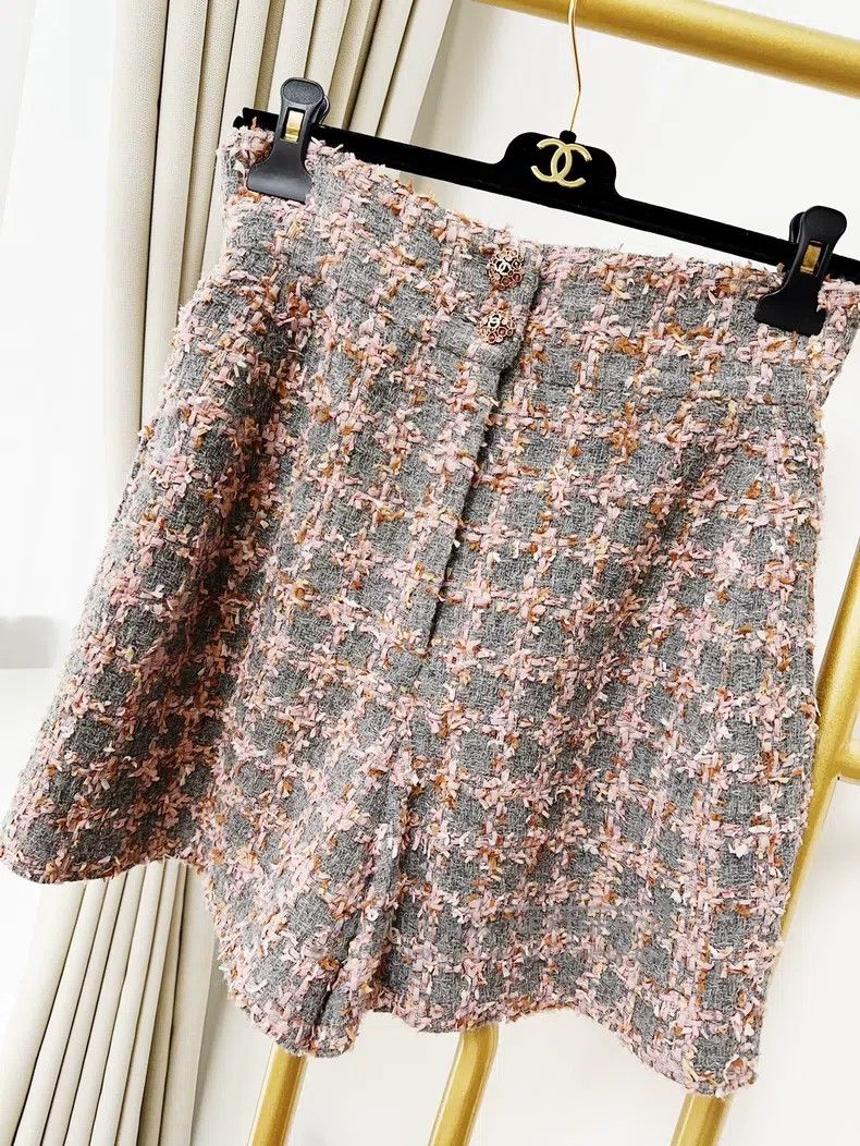 Chanel Chanel 22K autumn and winter pink 36 yards gray plaid twee Size 24" / US 00 / IT 34 - 4 Thumbnail