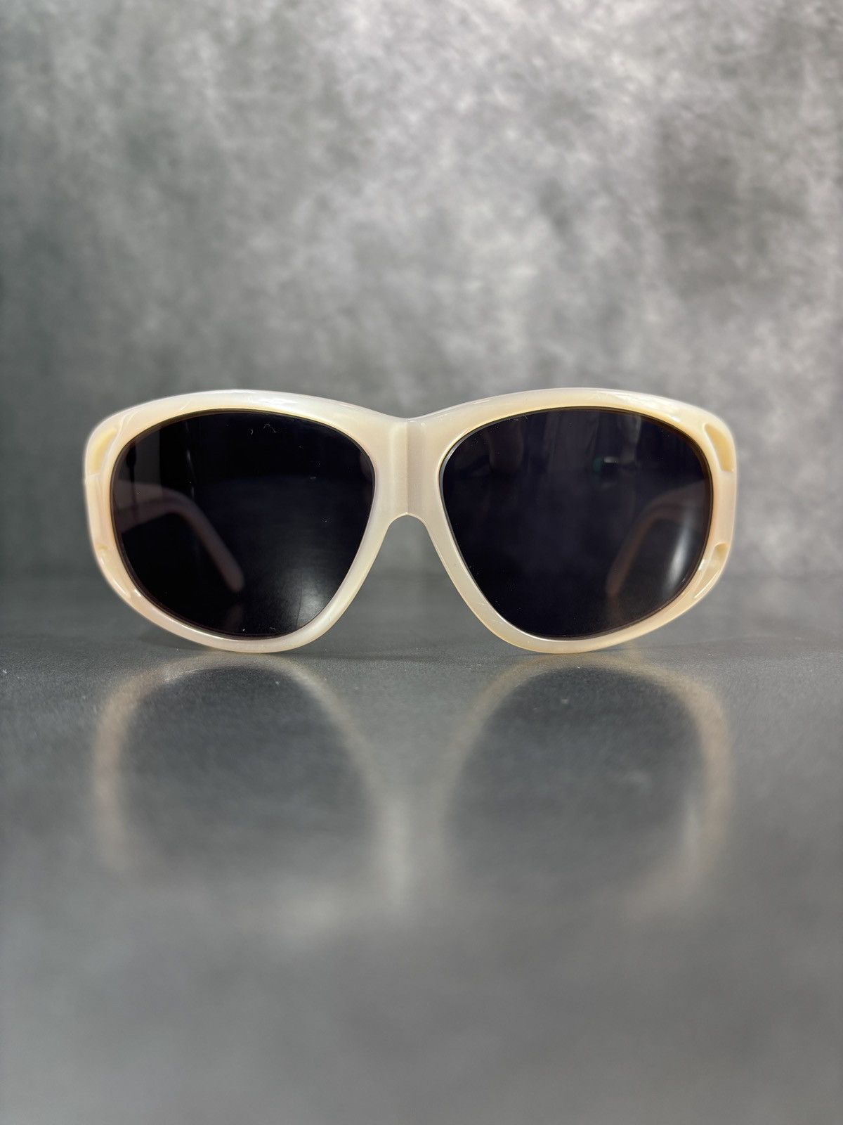 Prada F/W 2004 Prada Sunglasses Vintage SPR 03F Slit Wrap 2000s Size ONE SIZE - 7 Thumbnail