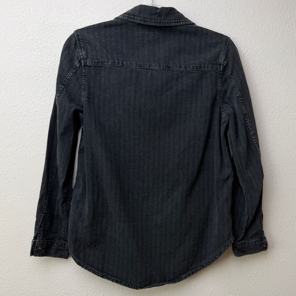 THE GREAT The Great Washed Black Denim Long Sleeve Shirt Size 0 Size XS / US 0-2 / IT 36-38 - 4 Thumbnail