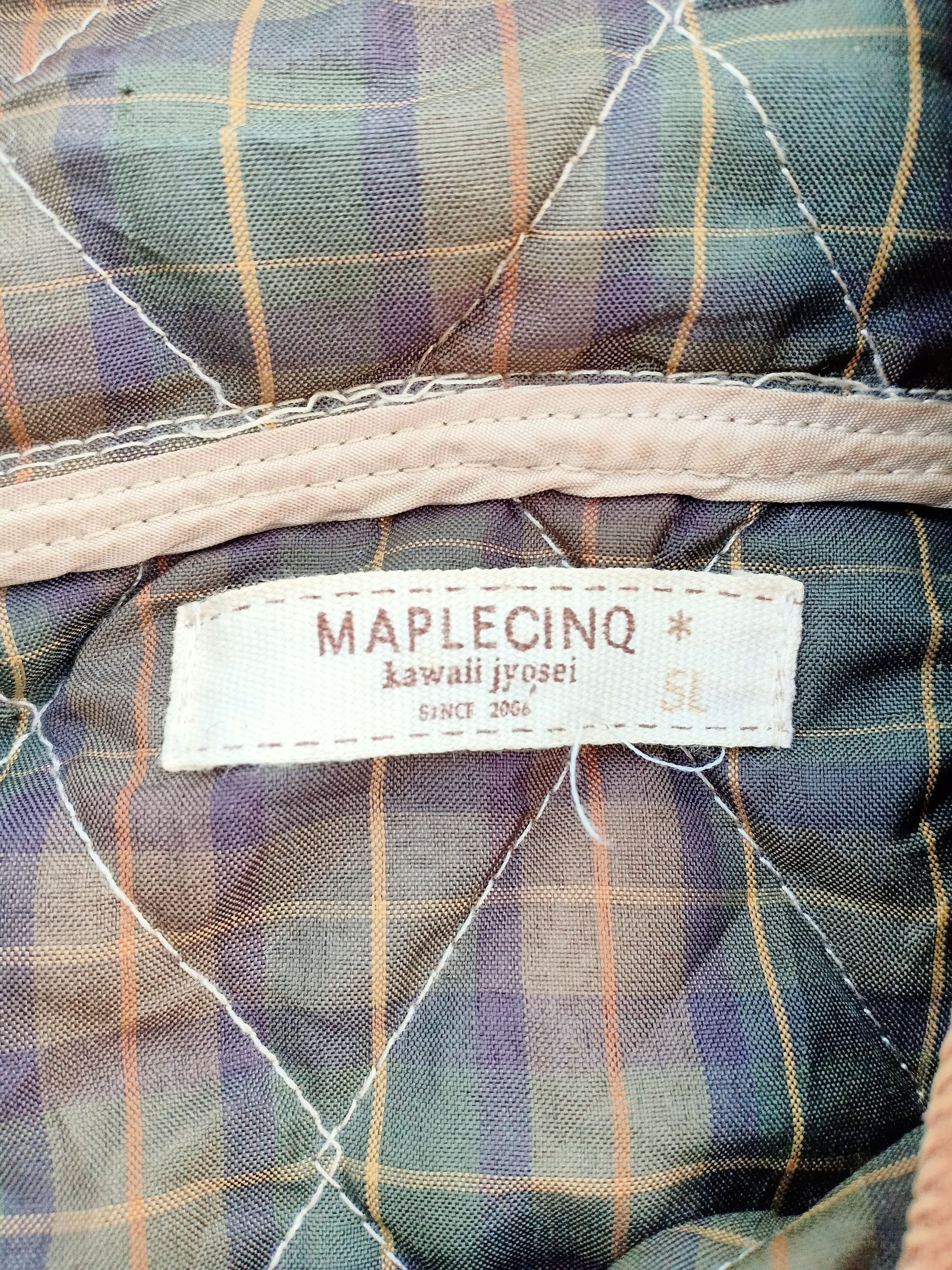 Vintage MAPLECINQ Kawaii Jyosei sleeveless puffer Jacket Size US L / EU 52-54 / 3 - 4 Thumbnail