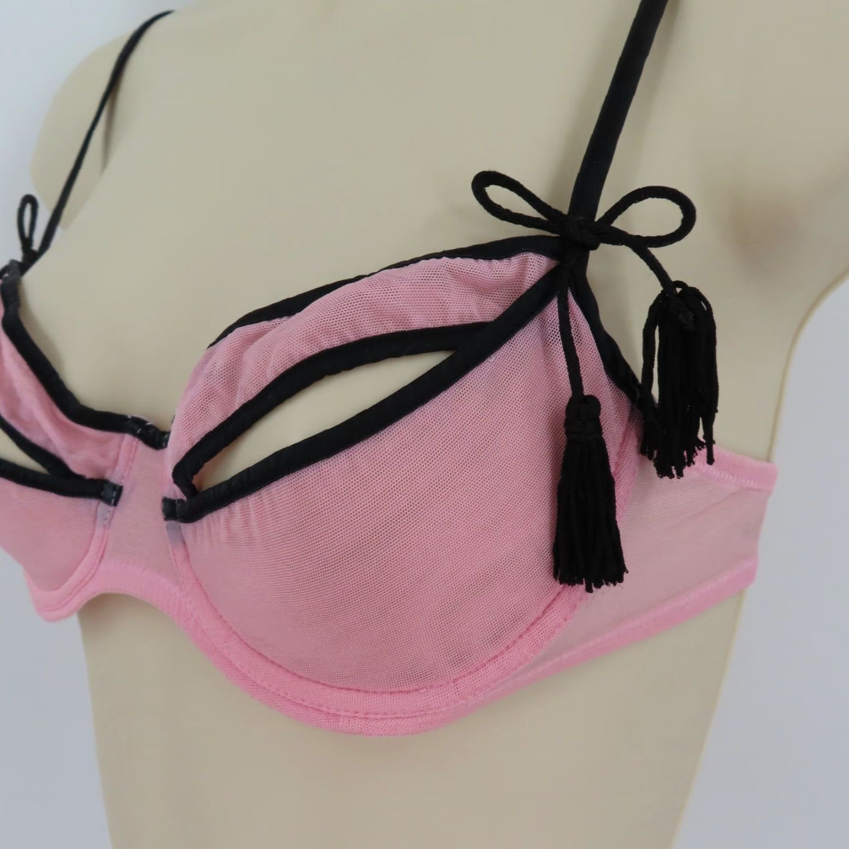 Victoria's Secret Victoria's Secret Bra Balconette Underwire S Pink Small One Size Tassels Sexy Vintage 2005 Collection Womens Size ONE SIZE - 4 Thumbnail