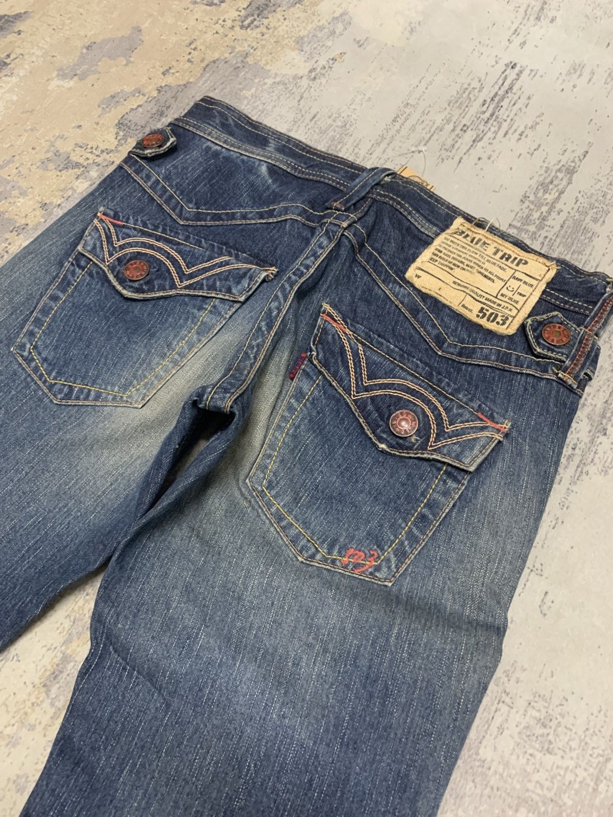 Edwin EDWIN 503 BLUE TRIP FLARE JEANS Size US 31 - 9 Thumbnail