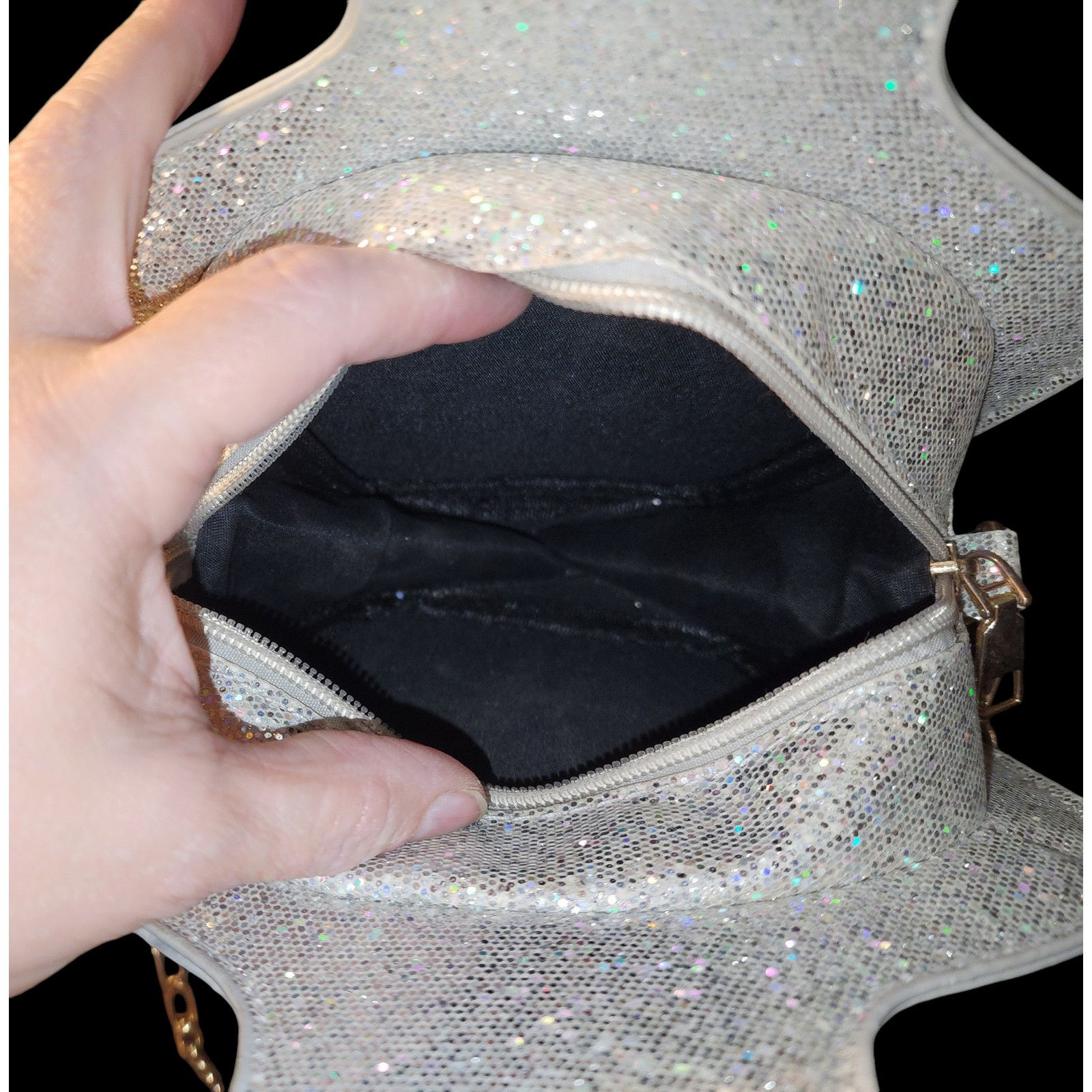 The Unbranded Brand TEQUILA Liquor Bottle Purse Silver Glittery Shoulder Size ONE SIZE - 4 Thumbnail
