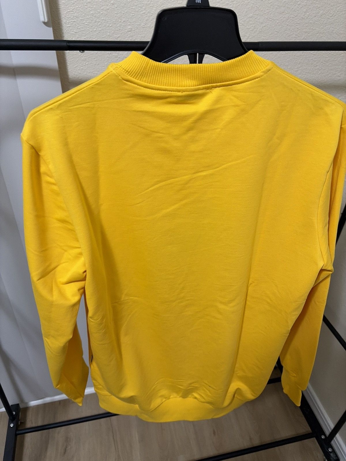 Burberry Burberry Equestrian Knight Logo Crewneck – Yellow – Small Size US S / EU 44-46 / 1 - 3 Thumbnail