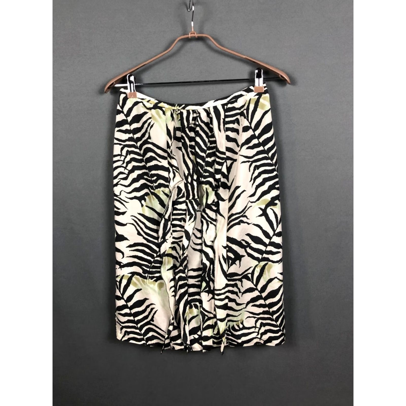 Max Mara Max Mara Silk Skirt Floral White Knee Length Zipper Ruffle A-Line Women 10 Size 32" / US 10 / IT 46 - 2 Thumbnail