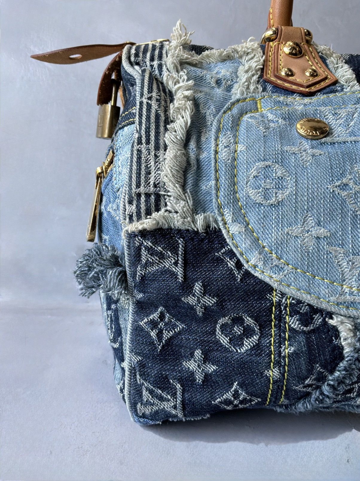 Louis Vuitton 2007 Louis Vuitton - Denim Patchwork Speedy 30 Size ONE SIZE - 14 Thumbnail