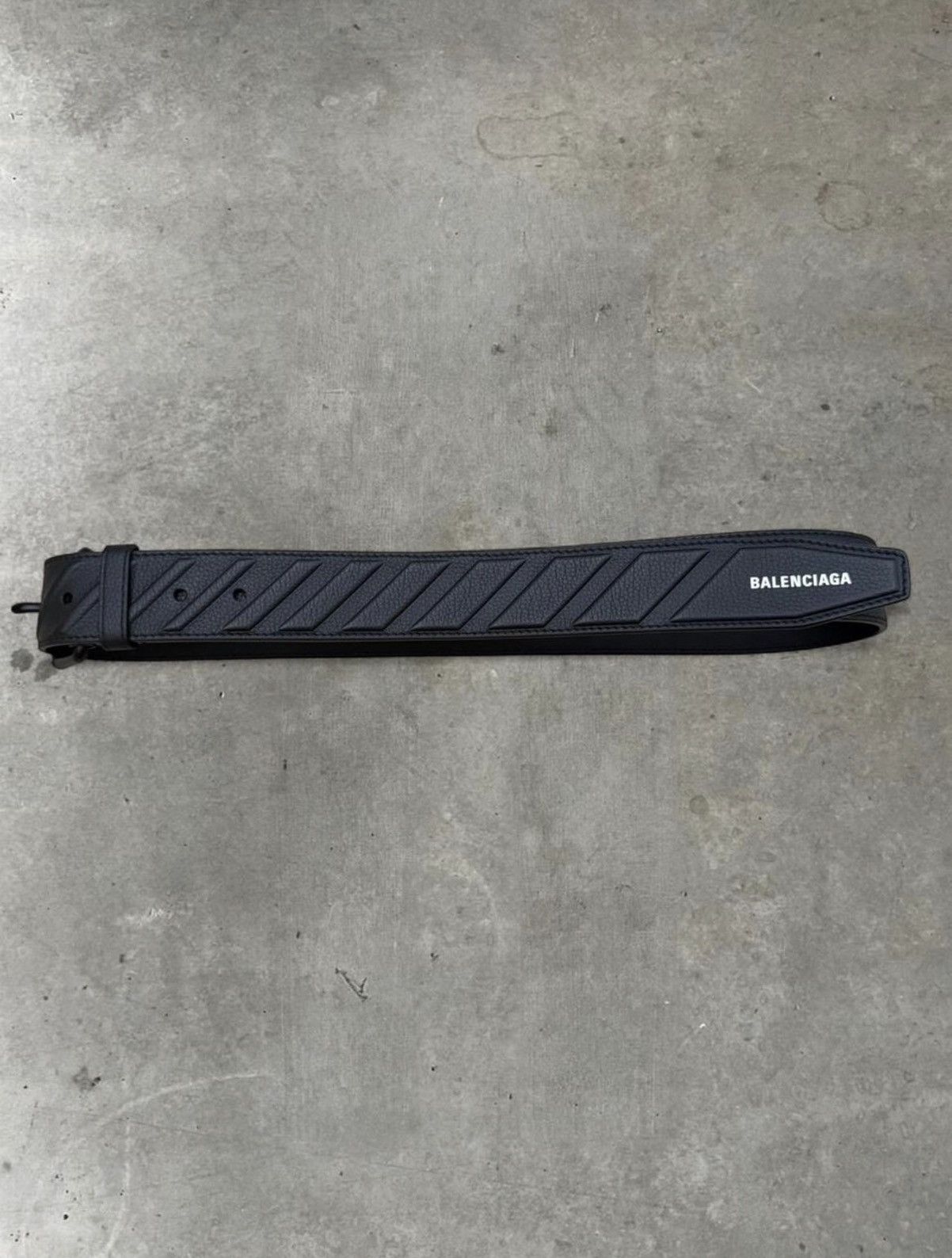 Balenciaga balenciaga car roller buckle belt Size 32 - 1 Thumbnail