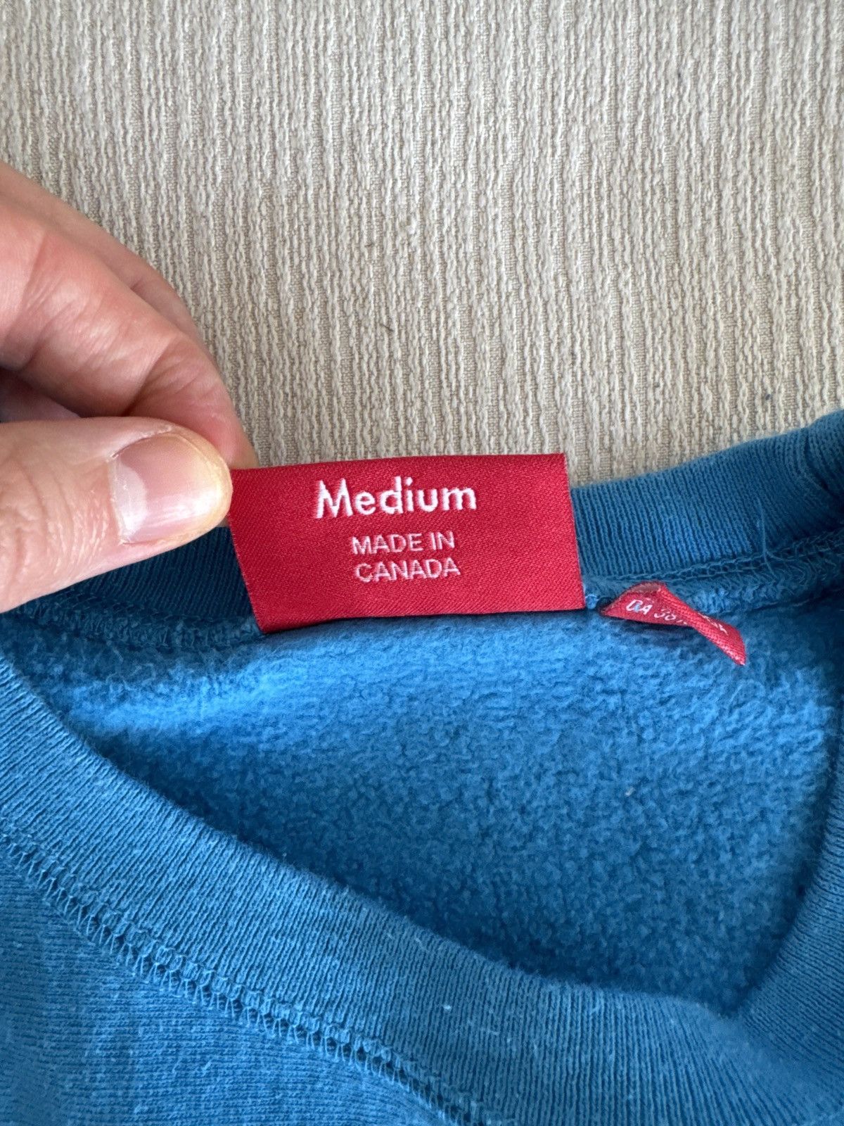Supreme Box Logo Crewneck (Bright Royal) Size US M / EU 48-50 / 2 - 5 Thumbnail