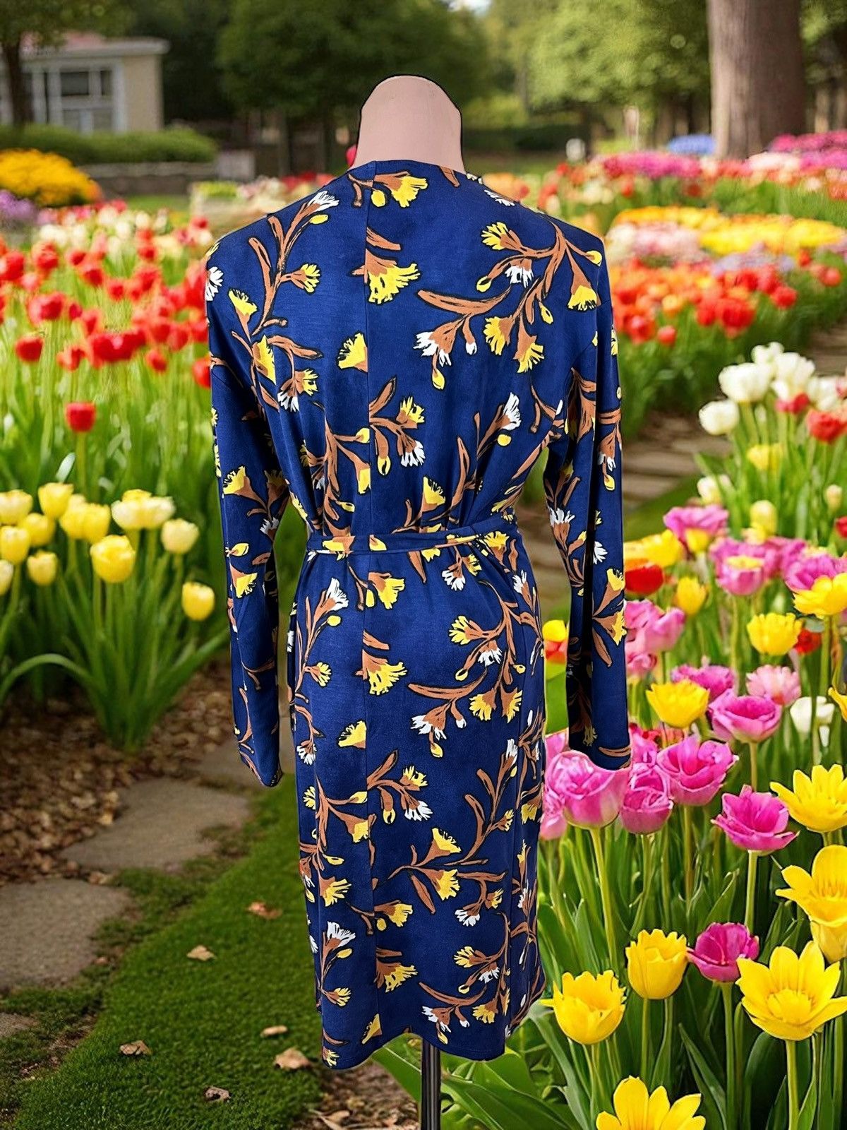 Weekend Max Mara Weekend Max Mara floral dress size M/L Size M / US 6-8 / IT 42-44 - 3 Thumbnail