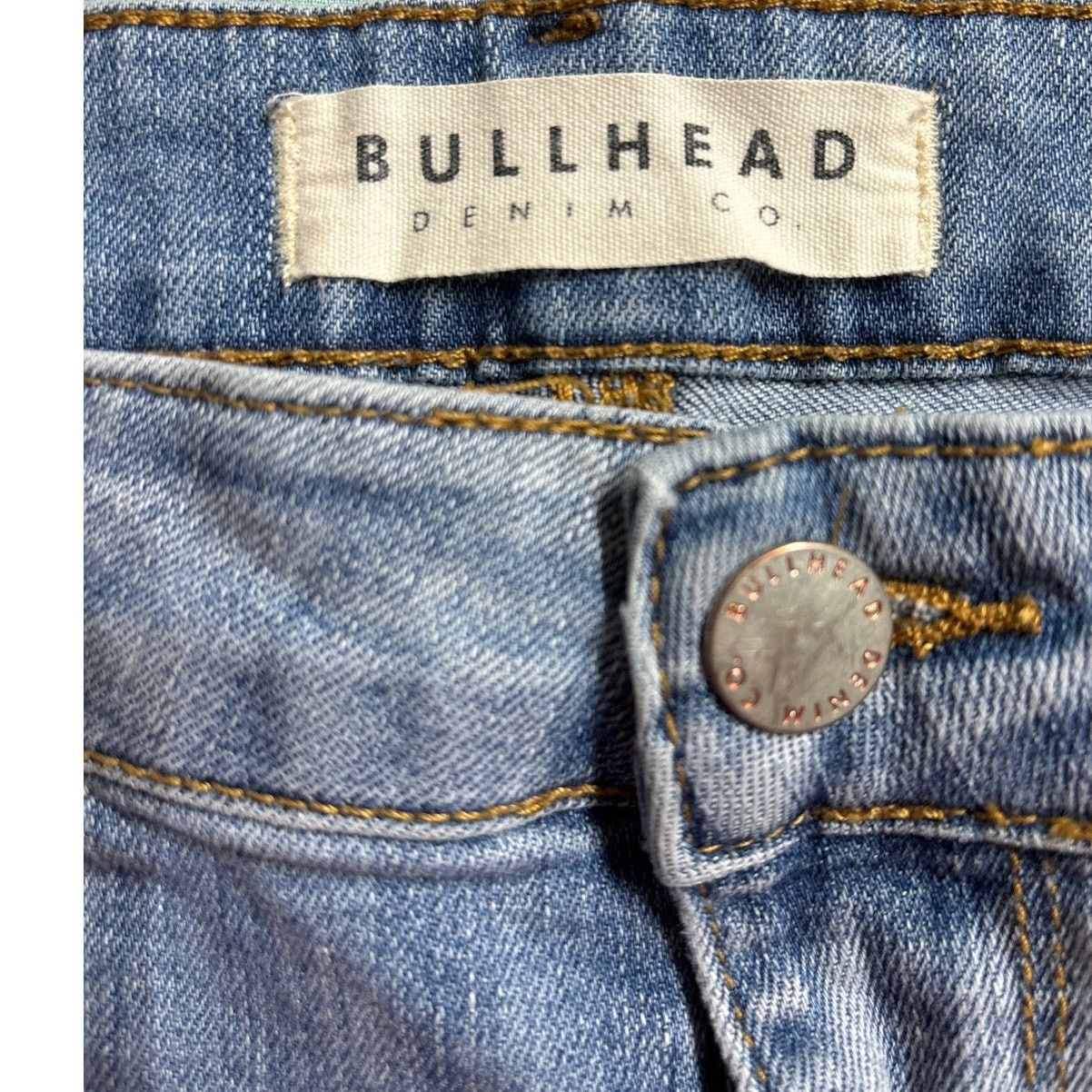 Bullhead Denim Co. bullhead skinny stretch jeans Size 28W Size 28" / US 6 / IT 42 - 6 Thumbnail