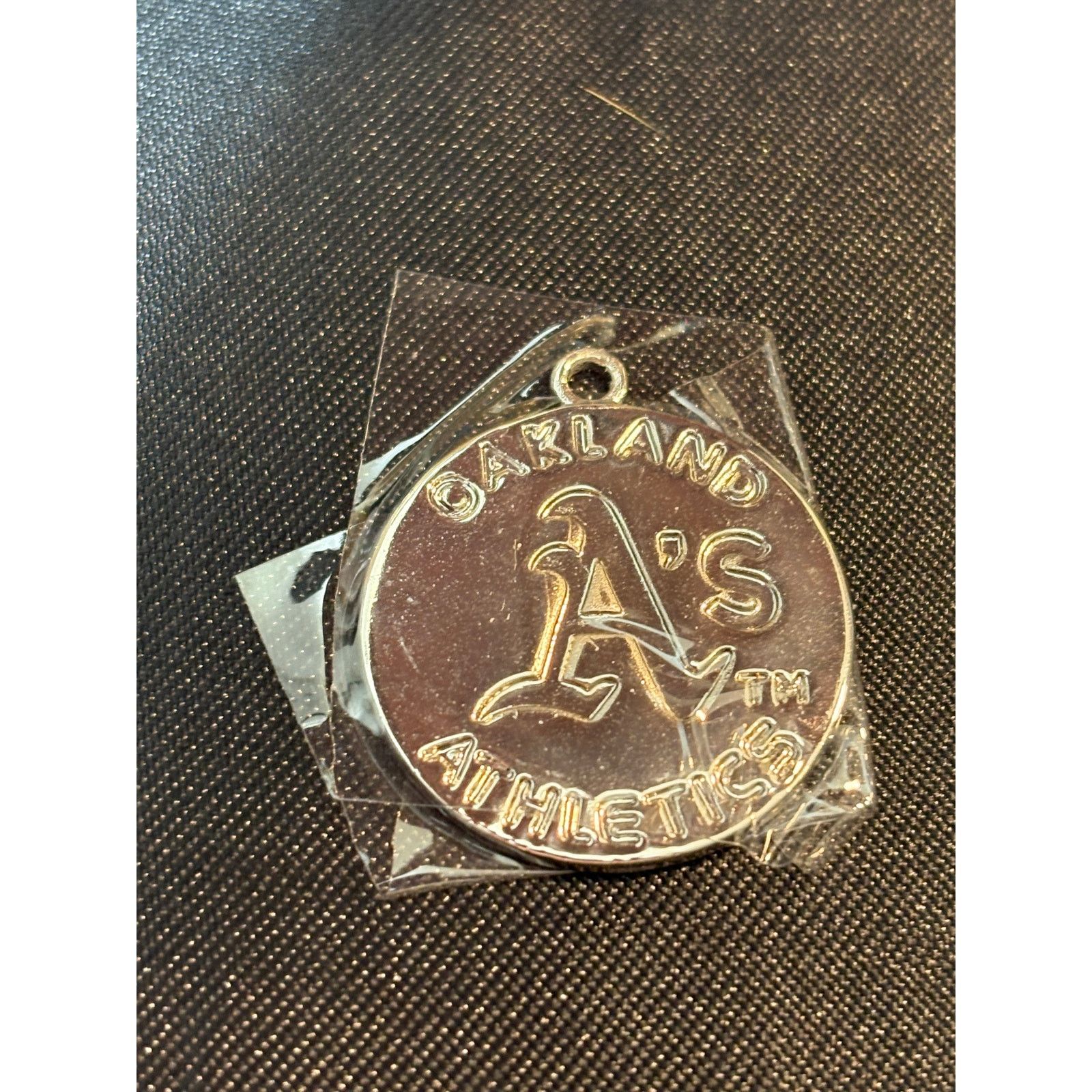 & Other Stories Vintage Oakland Athletics A’s Pendant CHICO 5g New Old Stock Size ONE SIZE - 1 Thumbnail