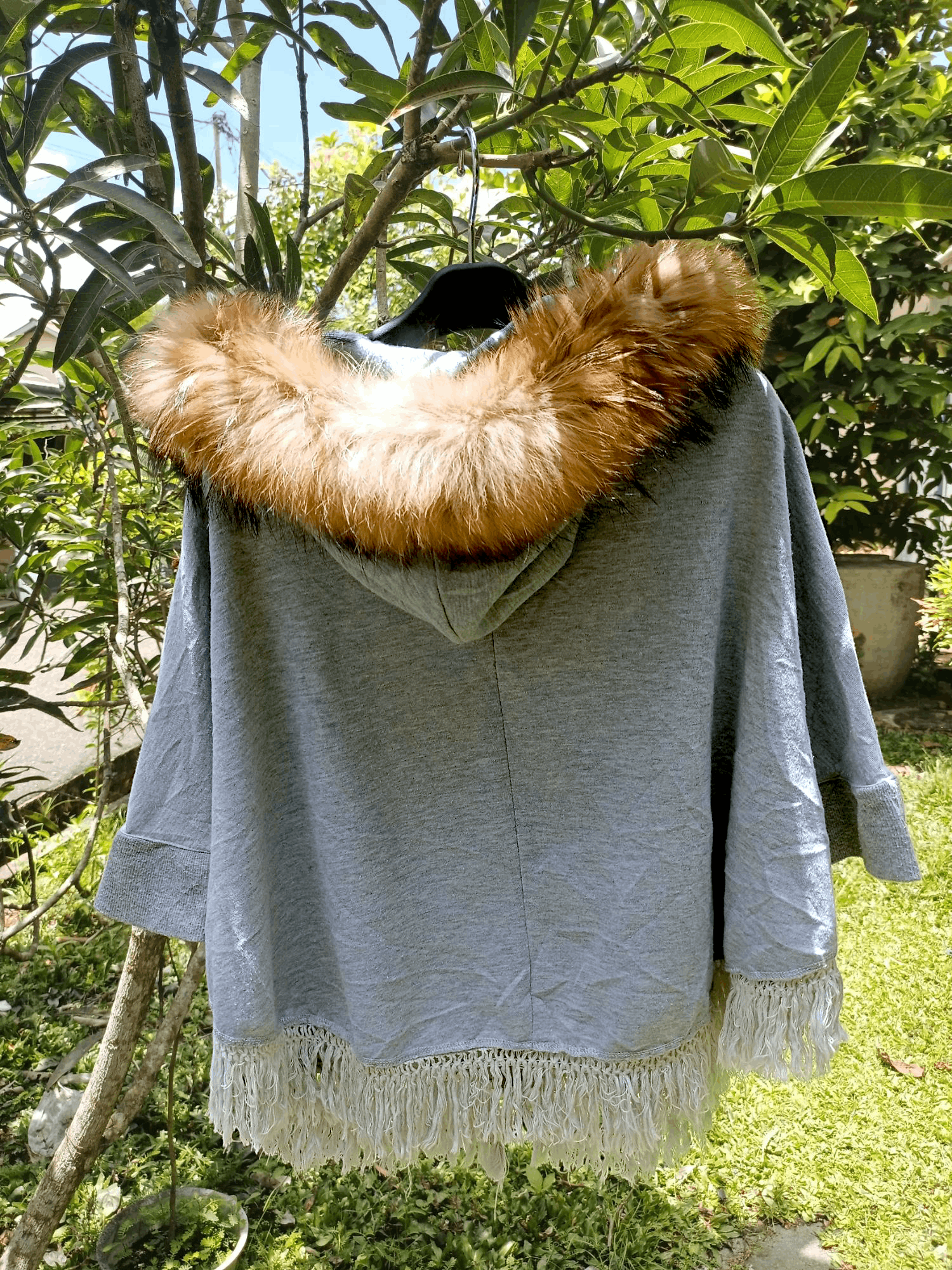 Japanese Brand × Le Grande Bleu (L.G.B.) "F" Vintage Fur Zipper Hoodie Tassel Poncho Size US L / EU 52-54 / 3 - 14 Thumbnail