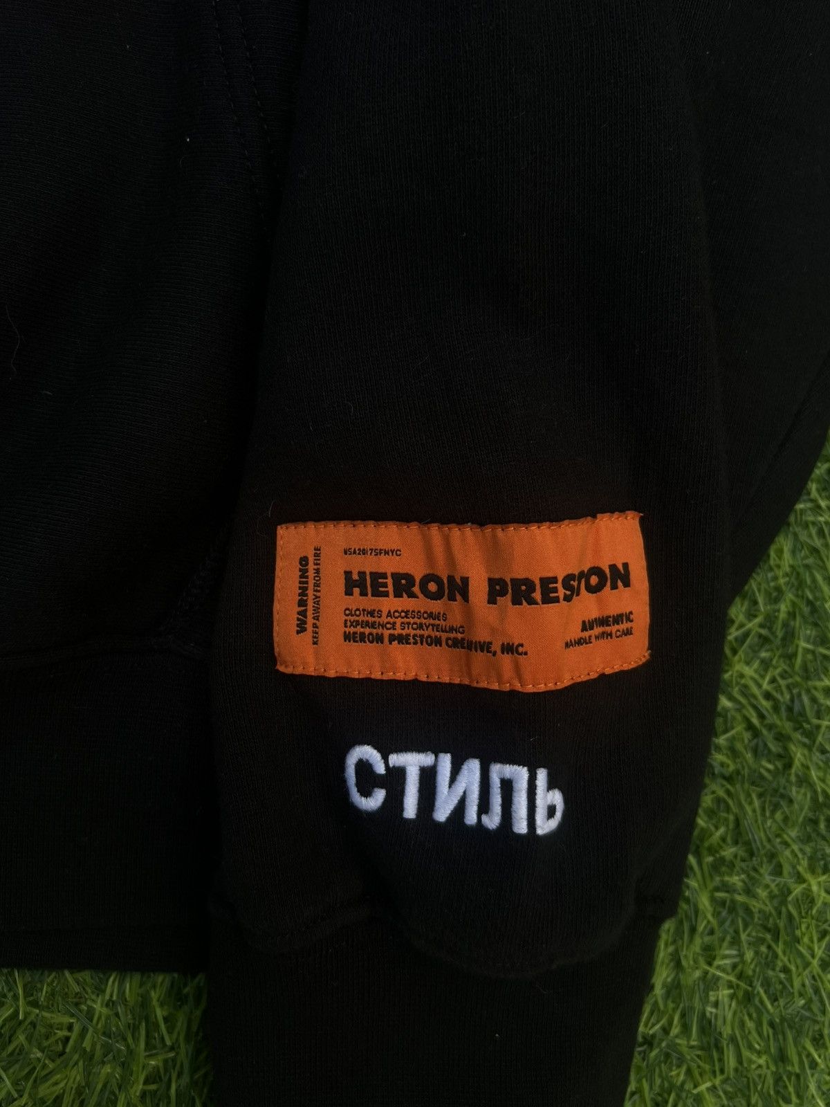 Heron Preston Heron Preston Herons Scene Hoodie AW17 "Collection Size US L / EU 52-54 / 3 - 3 Thumbnail