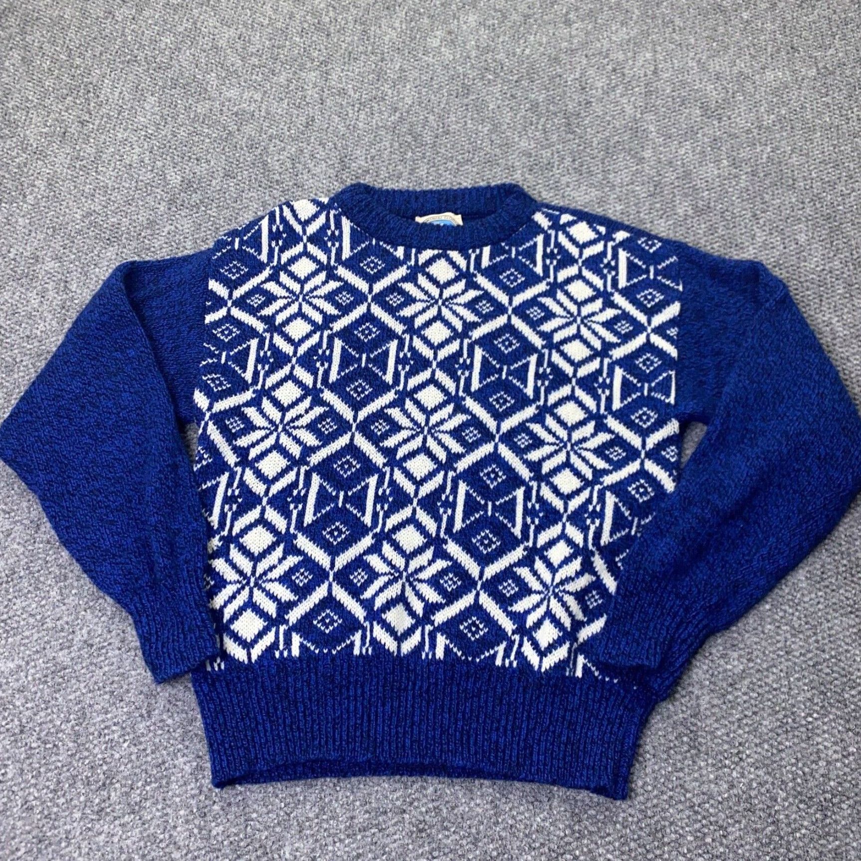 Vintage VINTAGE Environmental Clothing Co. Sweater Unisex Adults Large Blue Geometric Snowflake Holiday Knit Wool Nylon Crew Neck Pullover Size US L / EU 52-54 / 3 - 2 Thumbnail