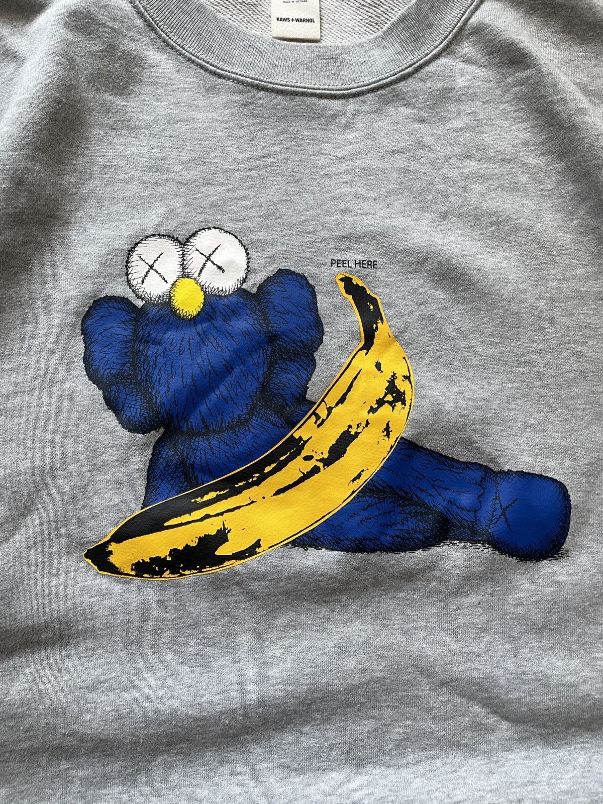 Kaws × Uniqlo Uniqlo Kaws Andy Warhol Crewneck Small Size US L / EU 52-54 / 3 - 4 Thumbnail