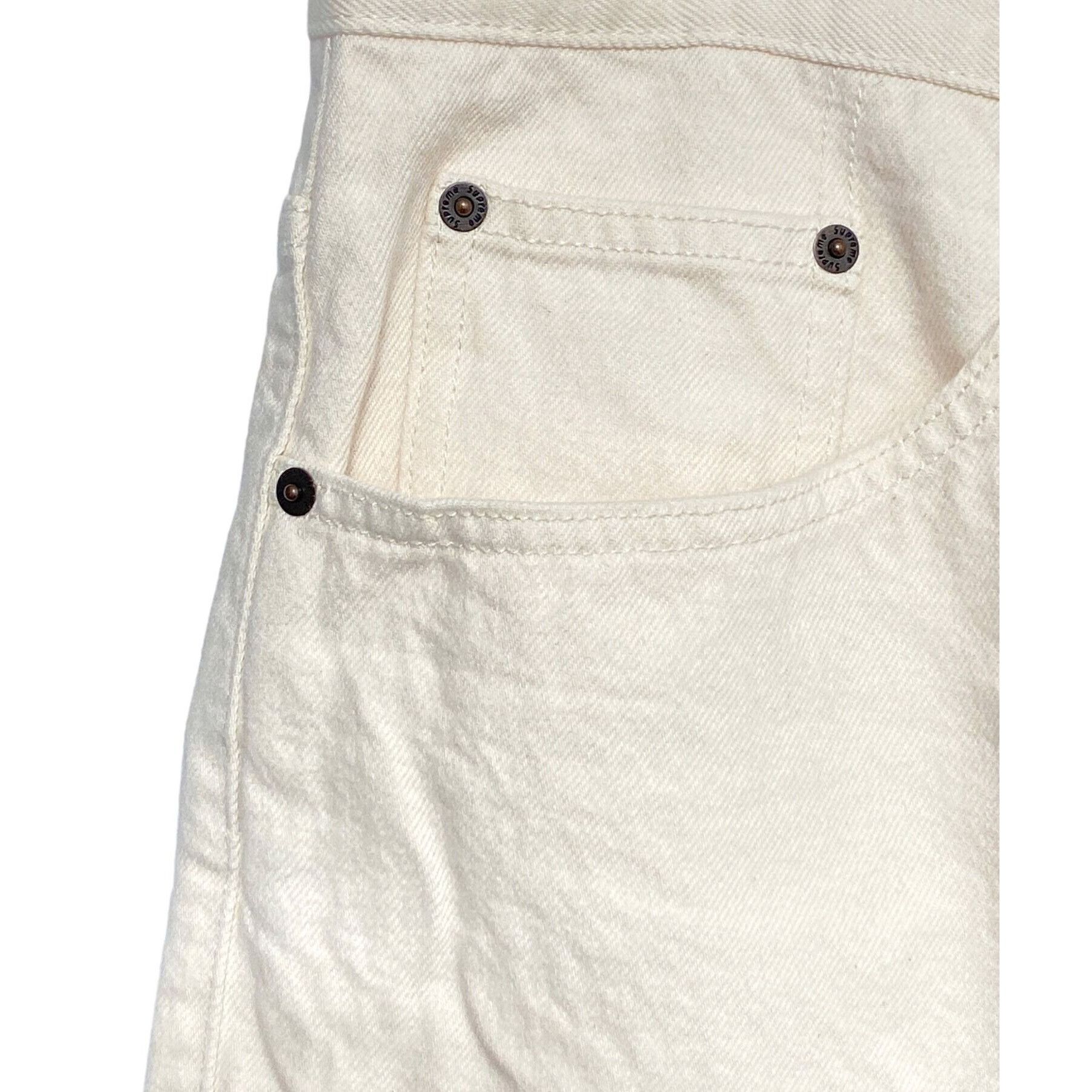 Supreme SUPREME Baggy Denim Short Baggy silhouette Ivory Size 36 Size US 36 / EU 52 - 4 Thumbnail
