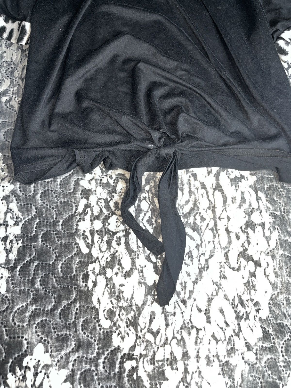 Other Yemaya Black Tie-Front Short Sleeve Top with Leopard Trim Size L / US 10 / IT 46 - 3 Thumbnail