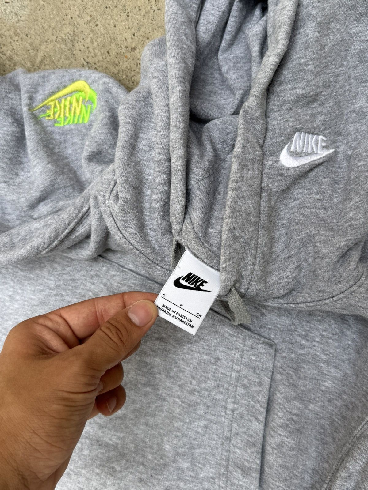 Nike VINTAGE RARE NIKE MULTILOGO HOODIE EMBROIDERY Size US S / EU 44-46 / 1 - 11 Thumbnail