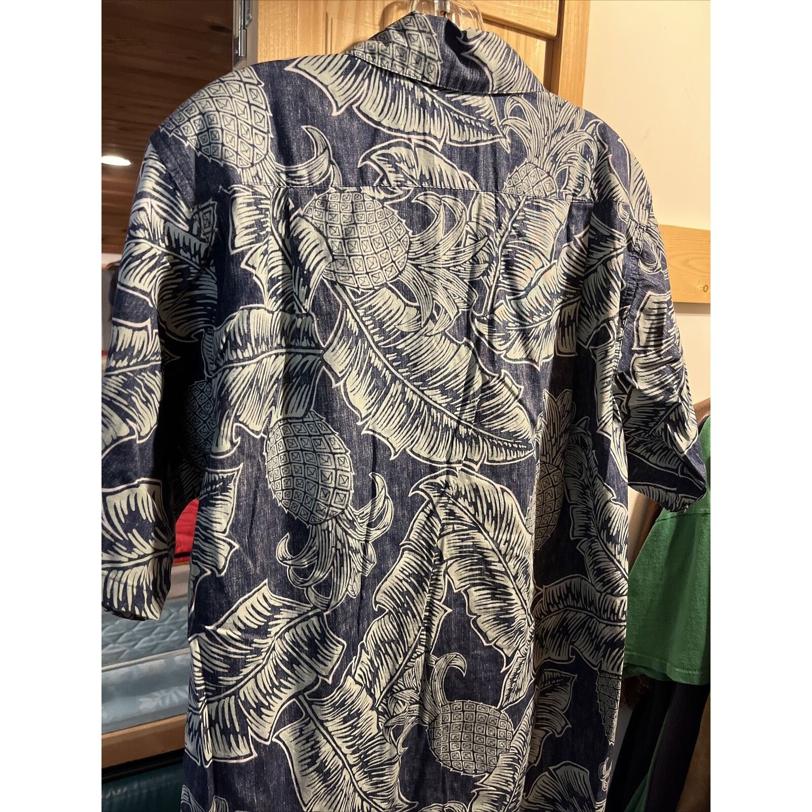 Other Go Barefoot Men’s M Blue Floral SS Cotton Hawaiian Shirt Size US M / EU 48-50 / 2 - 13 Thumbnail