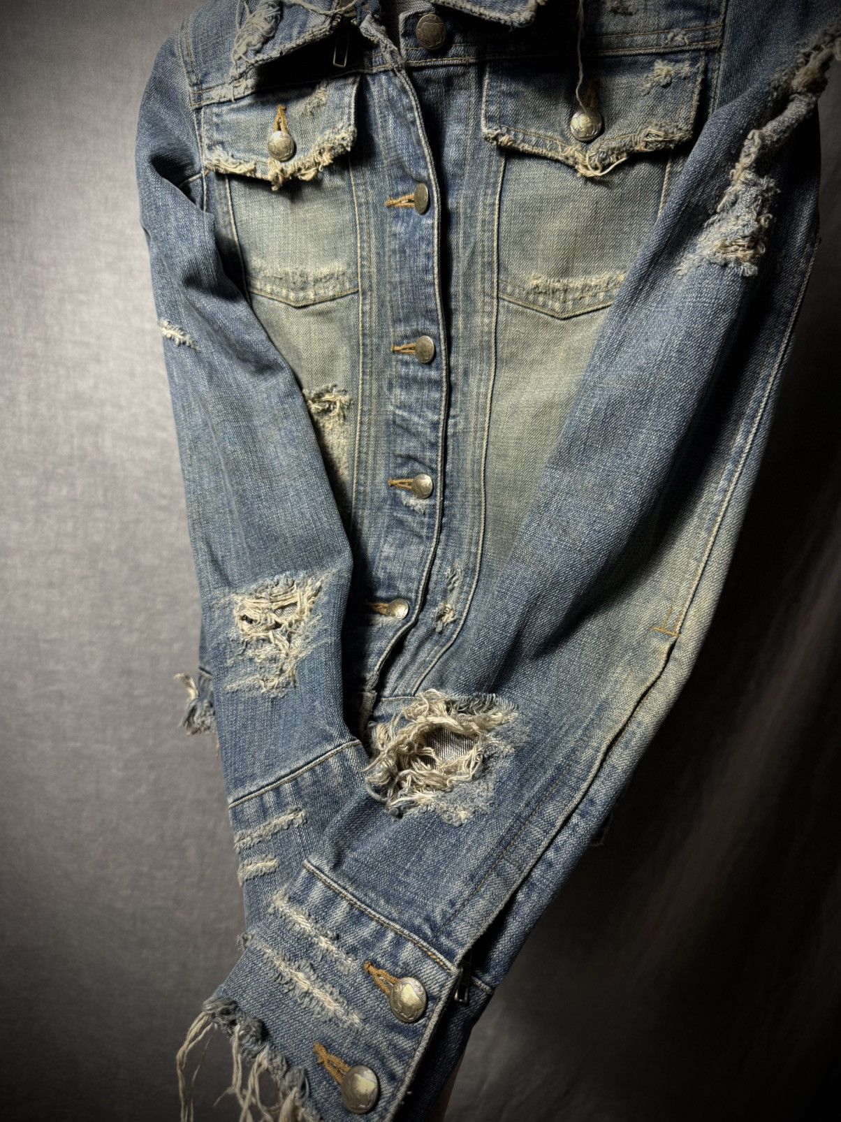 Le Grande Bleu (L.G.B.) LGB Distressed Fringe Denim Jacket Size US XS / EU 42 / 0 - 3 Thumbnail