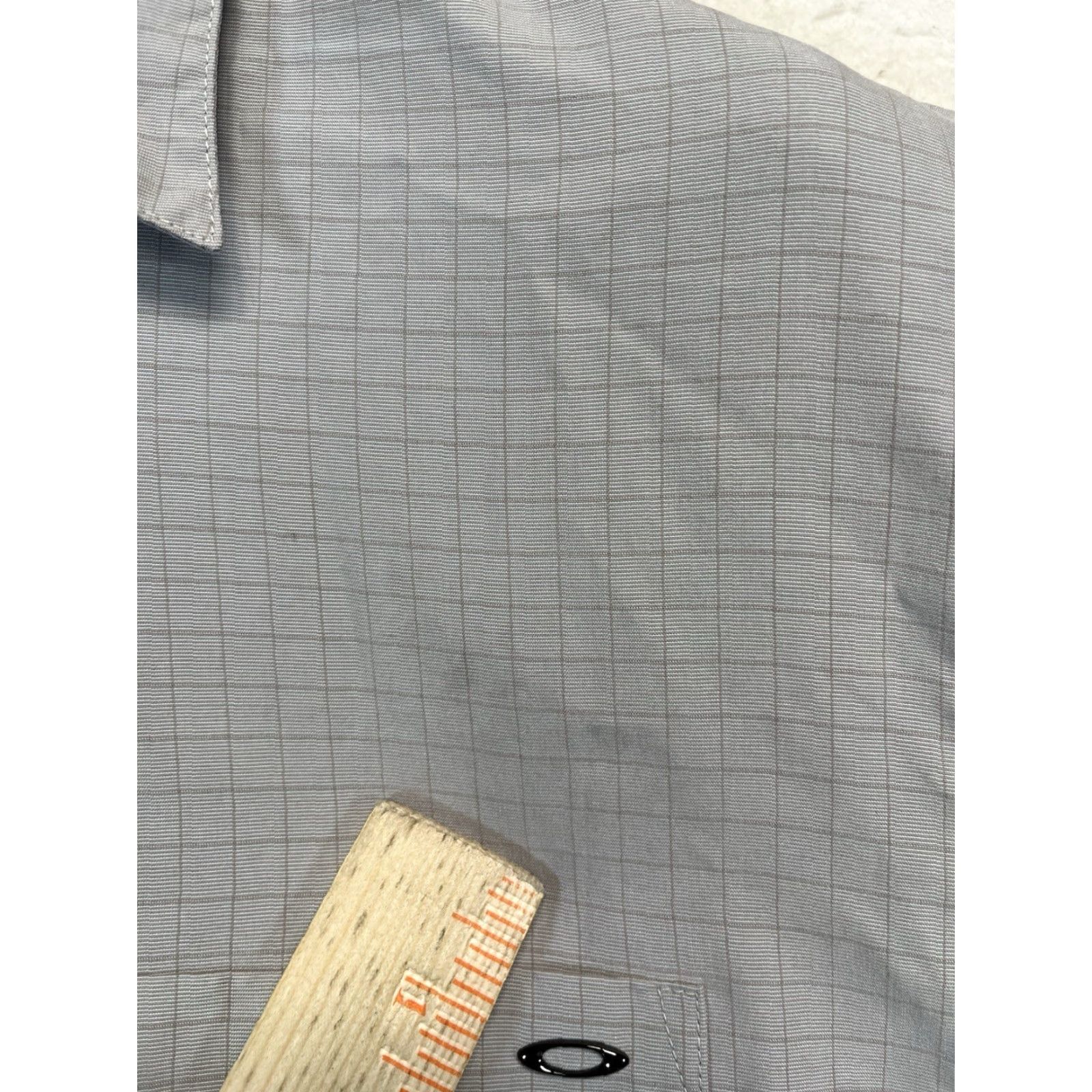 Oakley Oakley Button-Up Short Sleeve Shirt Beige Squares Men's Size Large Pockets Bre breathable Easy Care Lightweight Checkbox? Size US L / EU 52-54 / 3 - 7 Thumbnail