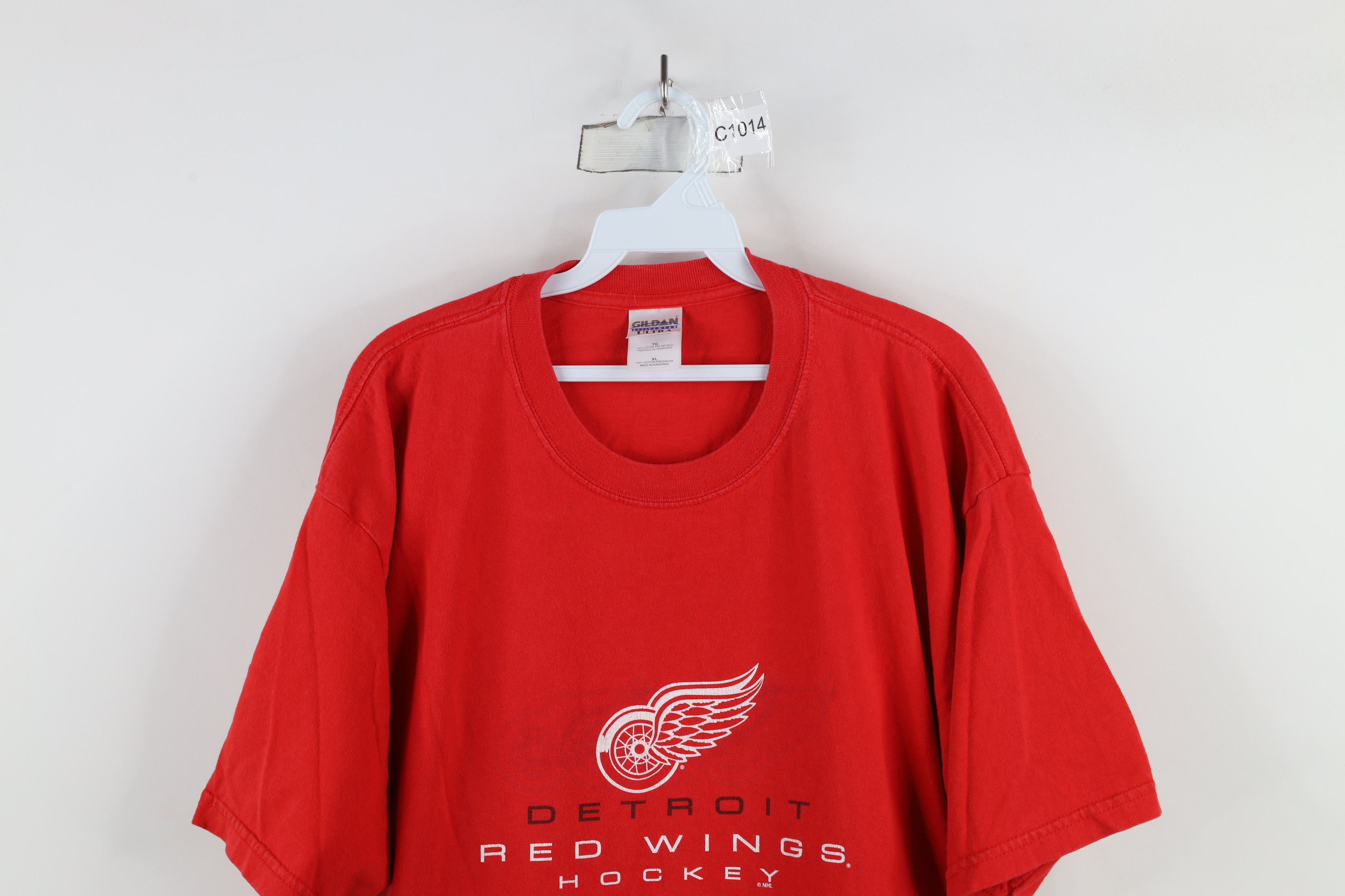 Vintage Vintage 90s Detroit Red Wings Hockey T-Shirt Cotton Red Size US XL / EU 56 / 4 - 2 Thumbnail