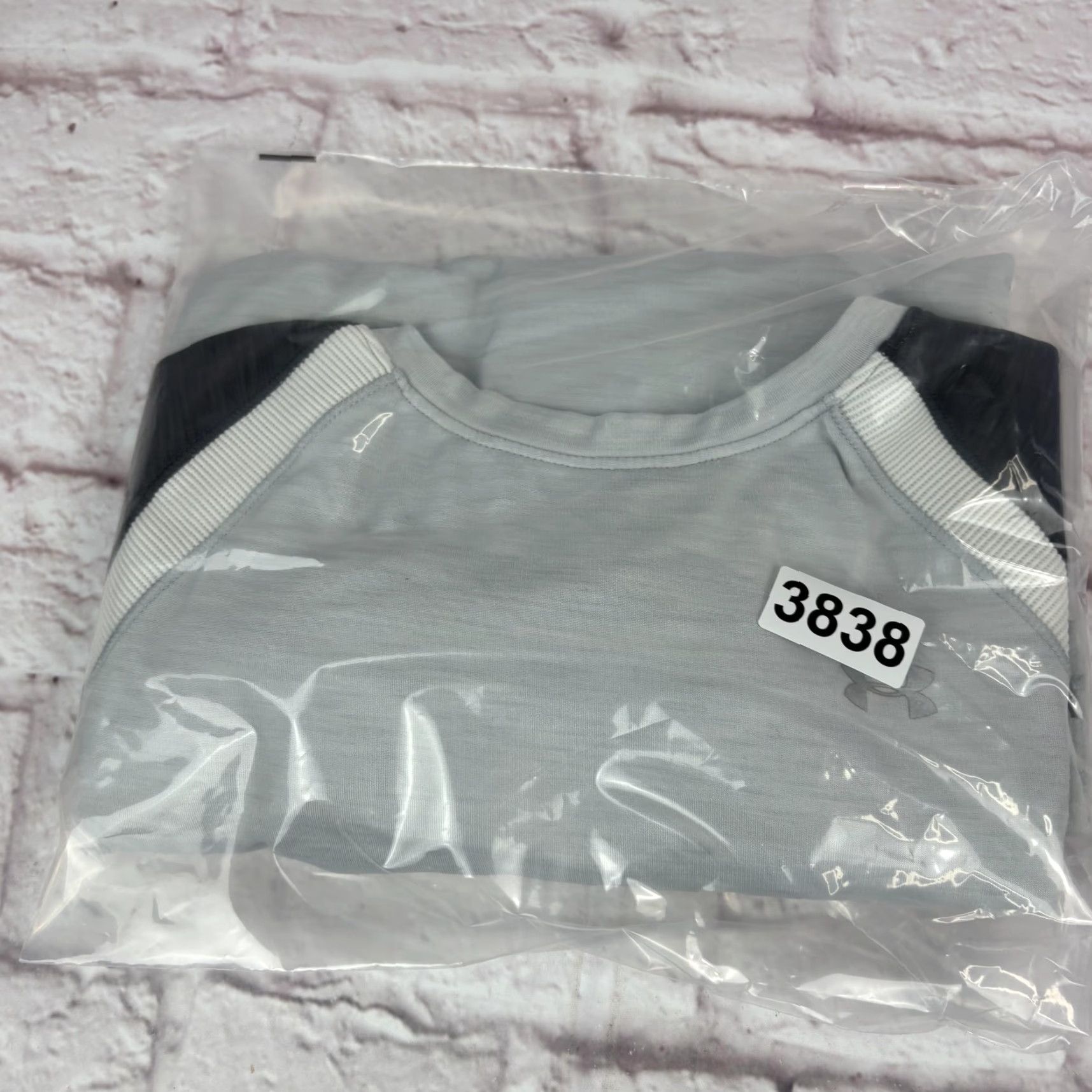 Under Armour Under Armour Shirt Womens Small Gray Long Sleeve Raglan Athletic Running Top Size S / US 4 / IT 40 - 7 Thumbnail