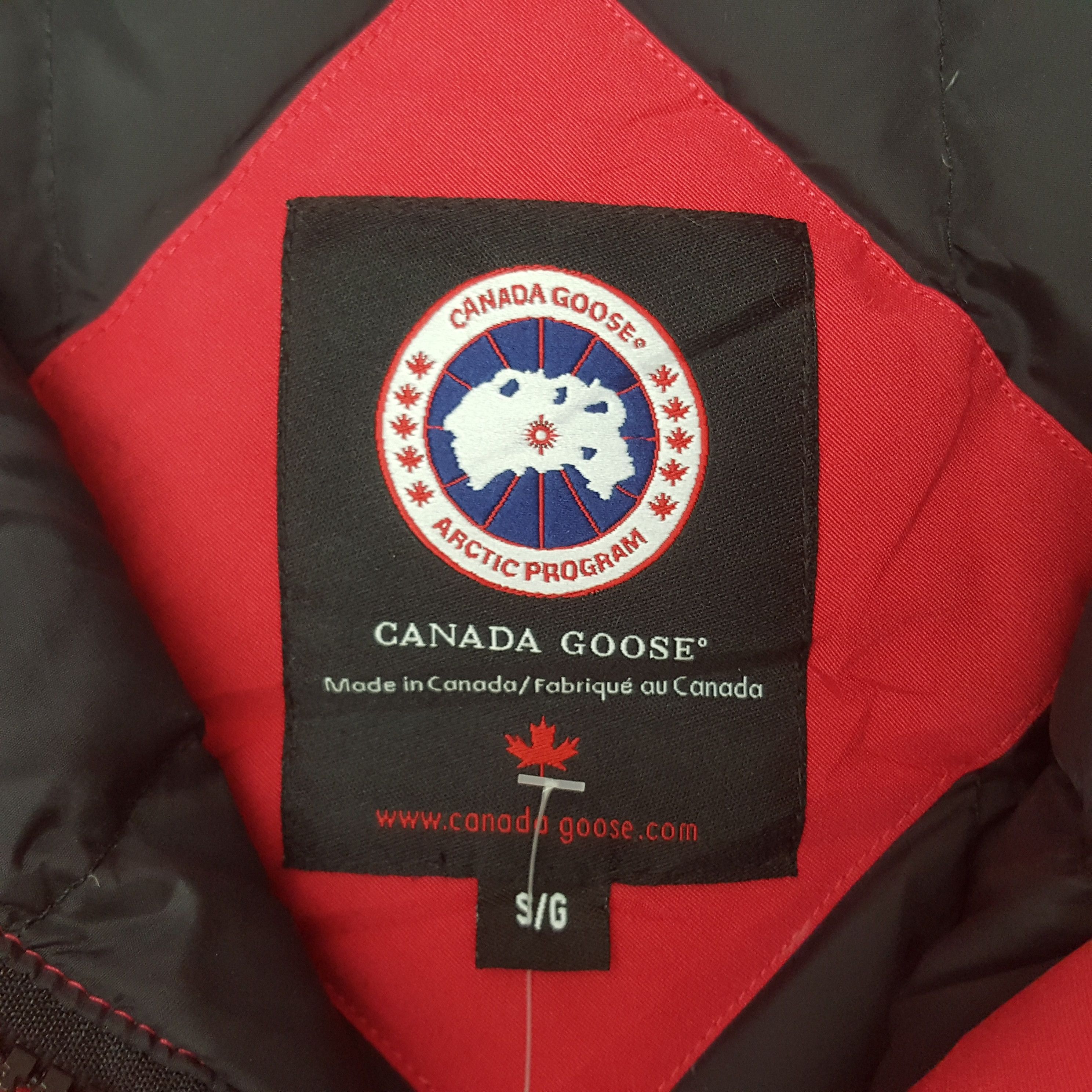 Designer × Vintage Vintage Canada Goose Puffer Jacket With Hoodie Size S / US 4 / IT 40 - 5 Thumbnail