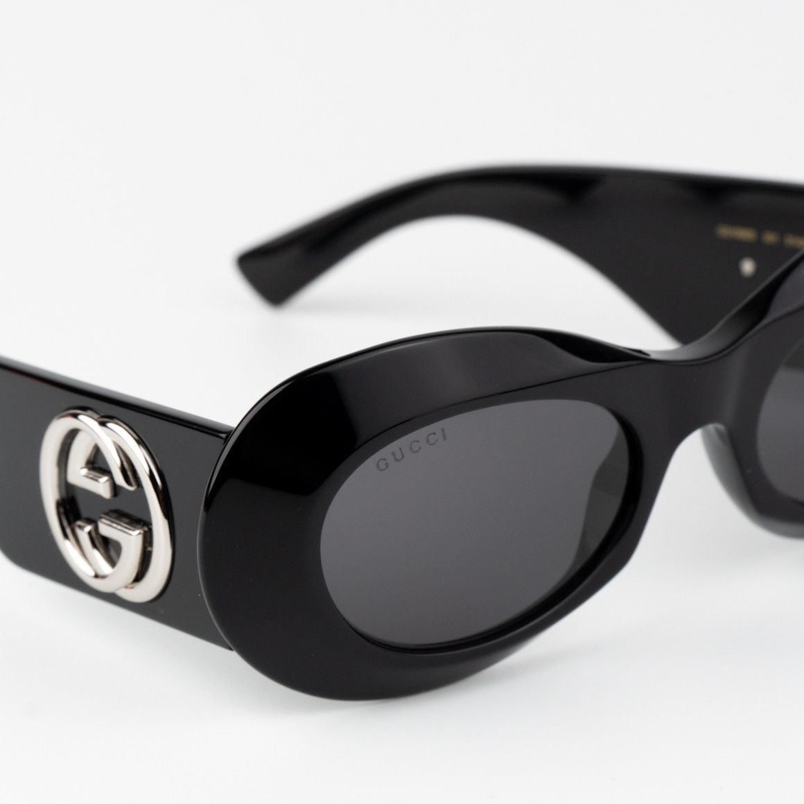 Gucci NEW Gucci GG1696S 001 Women Oval Sunglasses GG 1696S Size ONE SIZE - 7 Thumbnail
