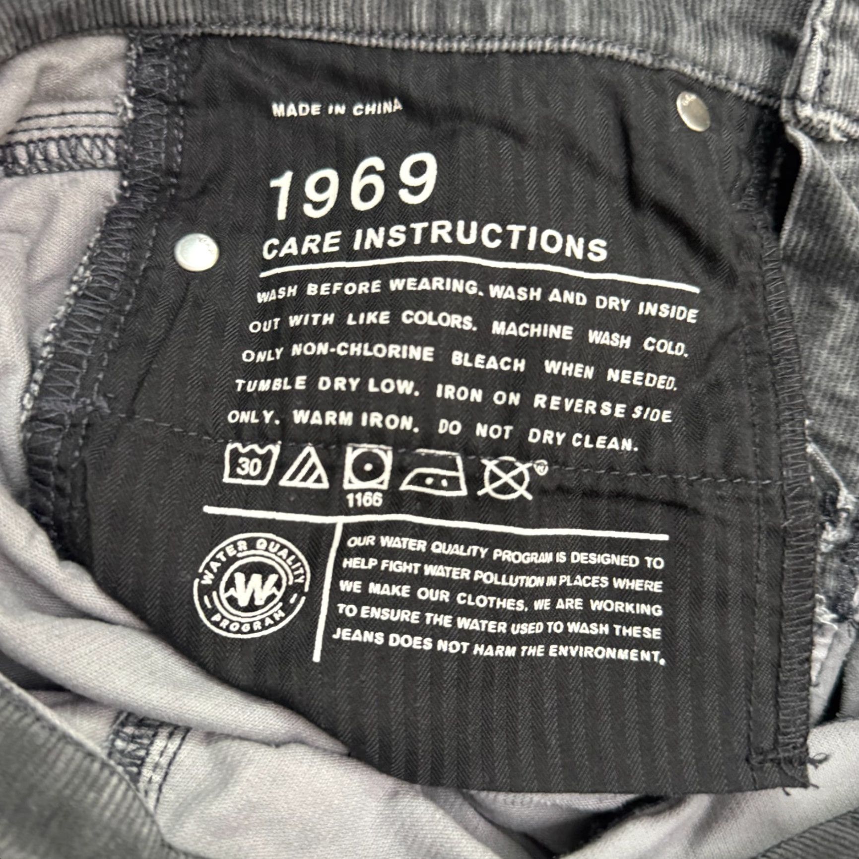 Gap Gap 1961 Always Skinny Corduroy Pants Womens 25 Regular Mid Rise Cotton Casual Gray Vintage? Size 42" / US 20 - 7 Thumbnail