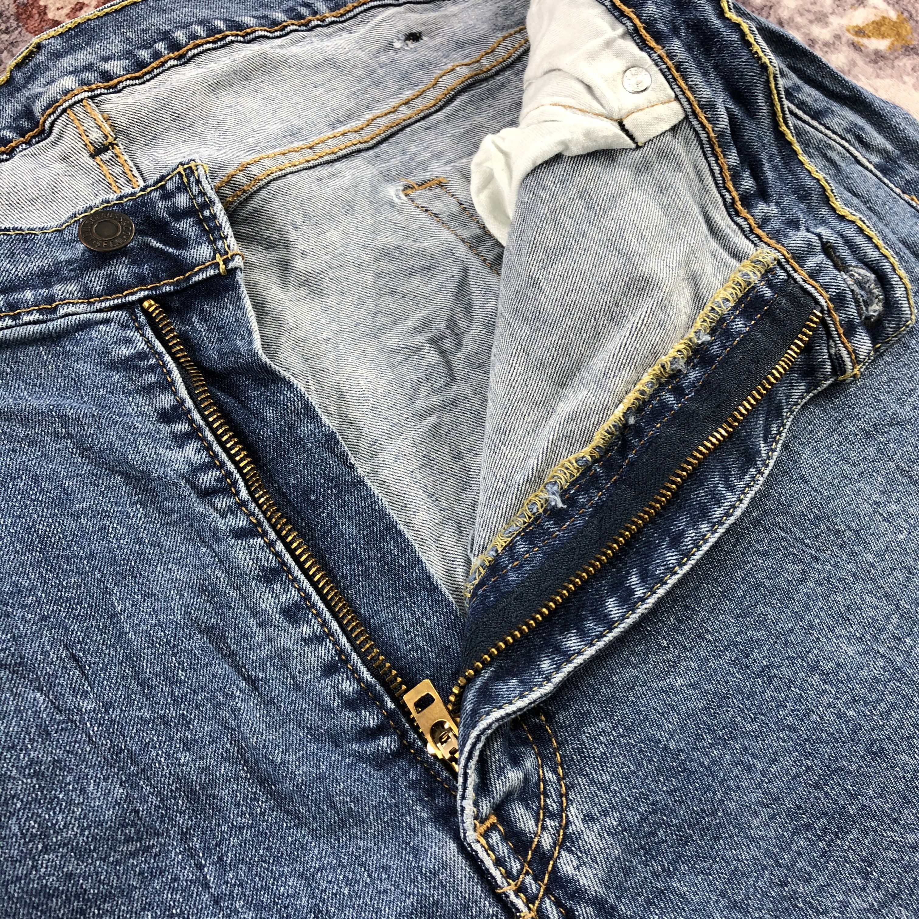Levi's × Vintage Vintage Blue Wash Levis 505 Jeans-JM2899 Size US 39 - 8 Thumbnail