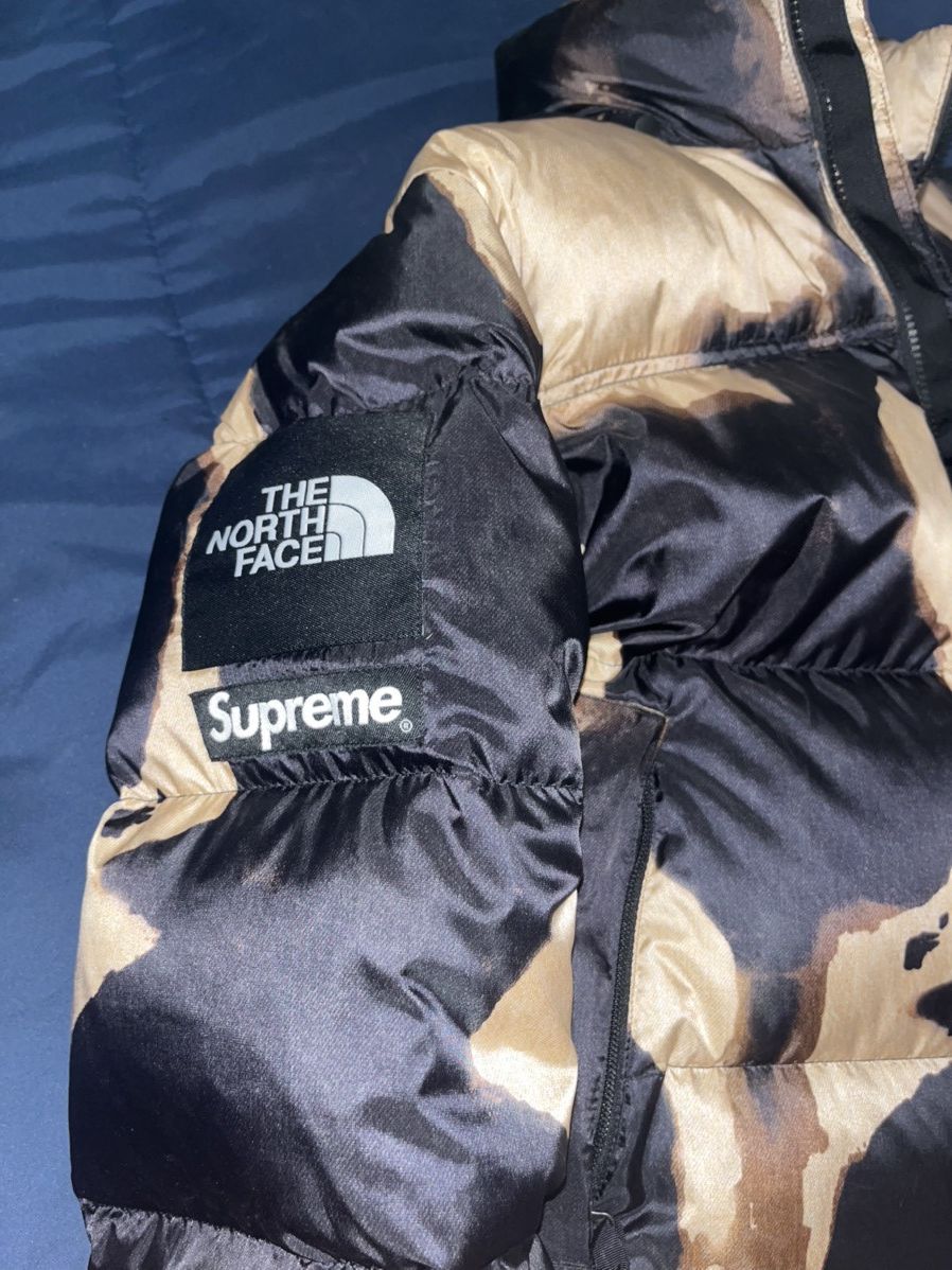 Supreme × The North Face The North Face x Supreme Nuptse Size US S / EU 44-46 / 1 - 3 Thumbnail