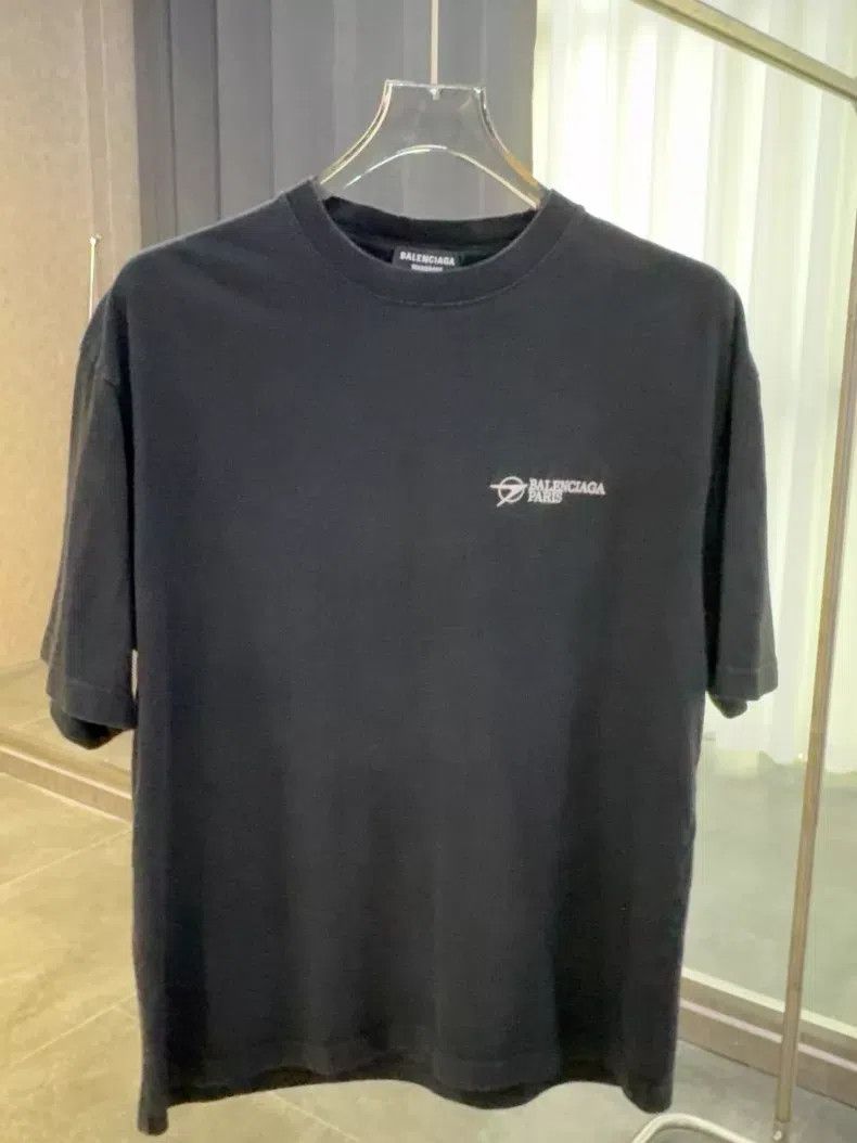 Balenciaga Balenciaga Short Sleeve T-Shirt Size US S / EU 44-46 / 1 - 1 Thumbnail